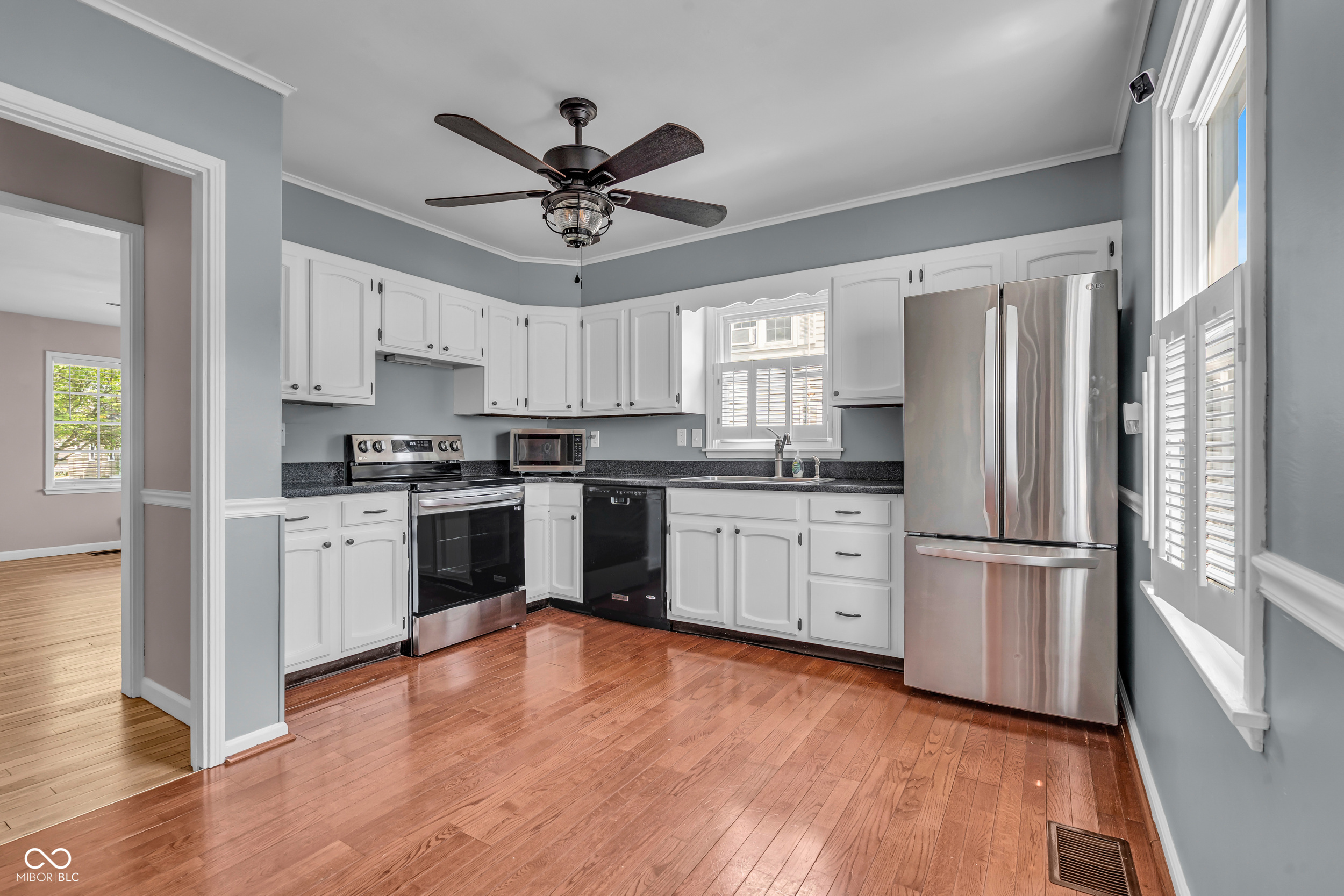 572 N 17th Street