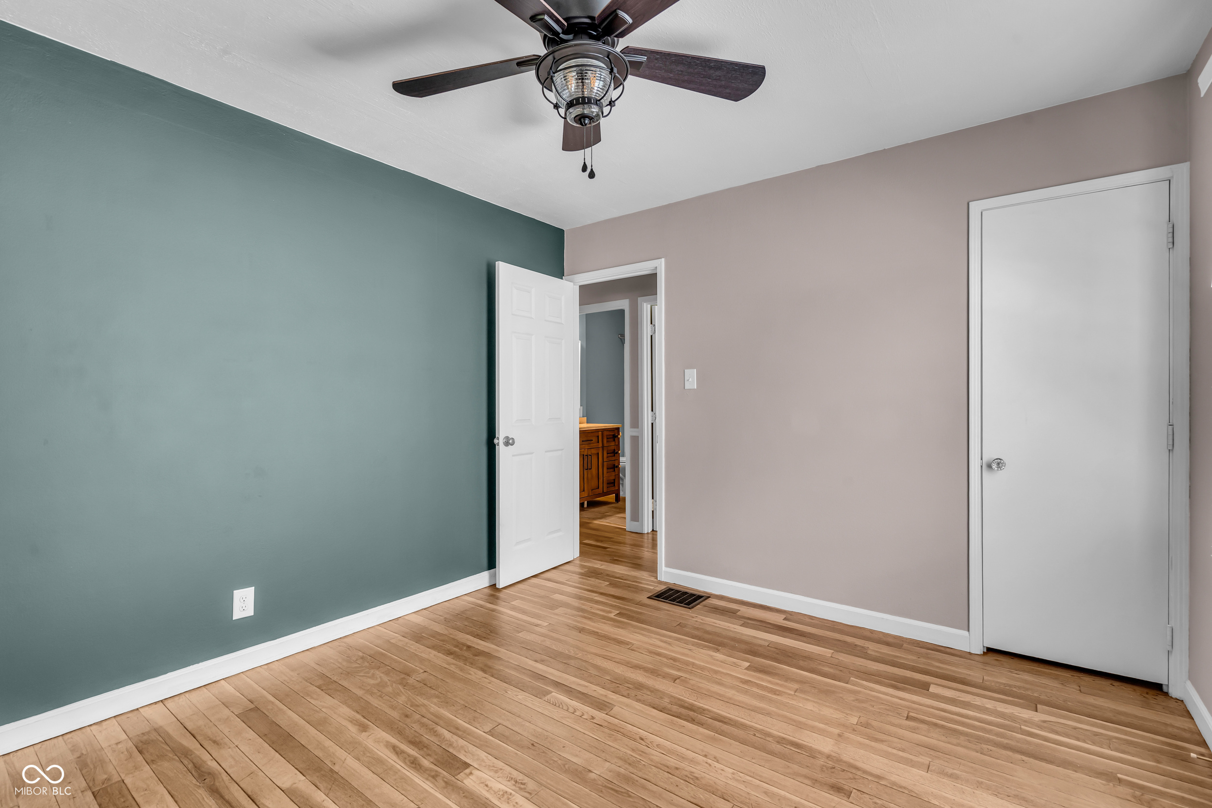 572 N 17th Street
