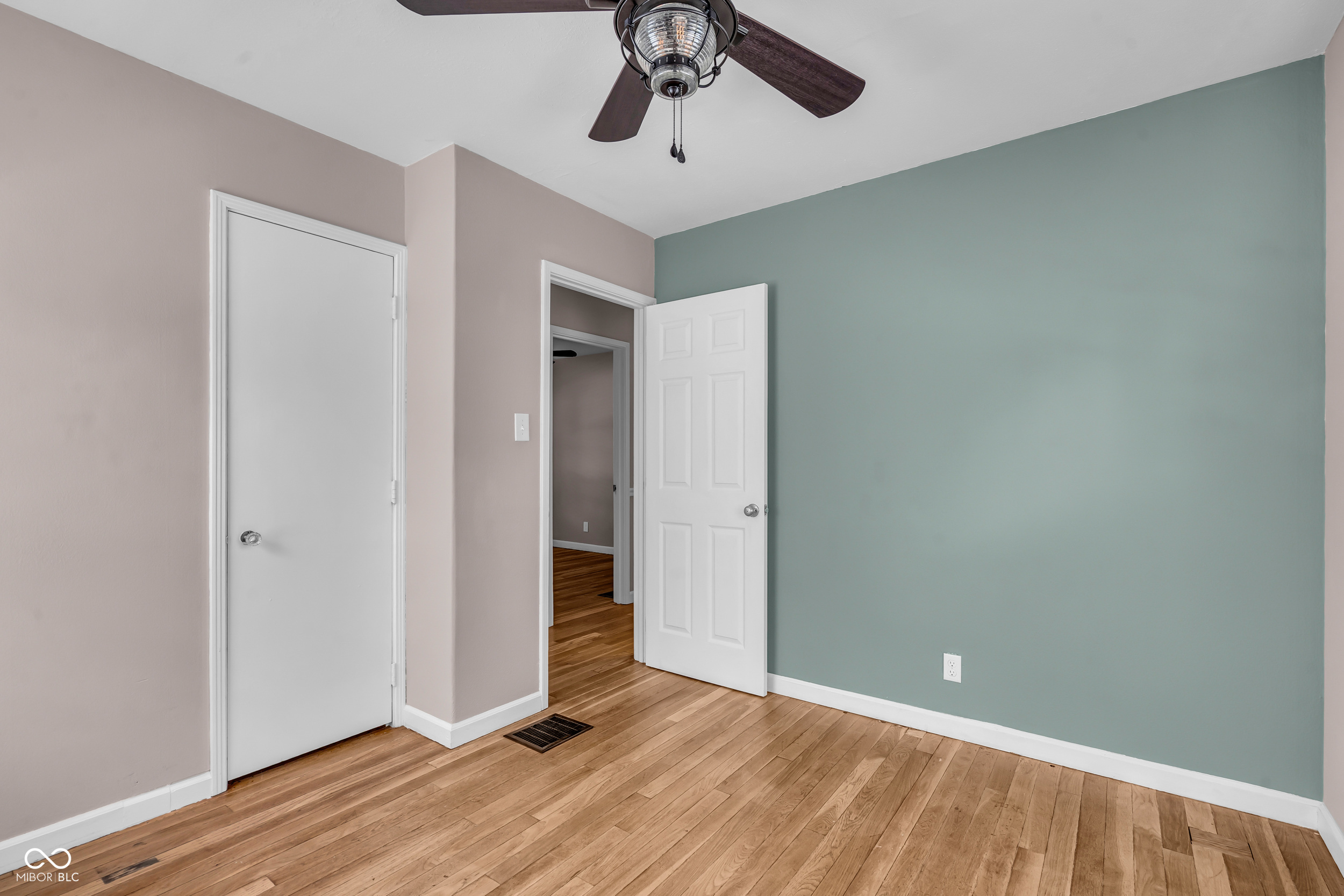 572 N 17th Street