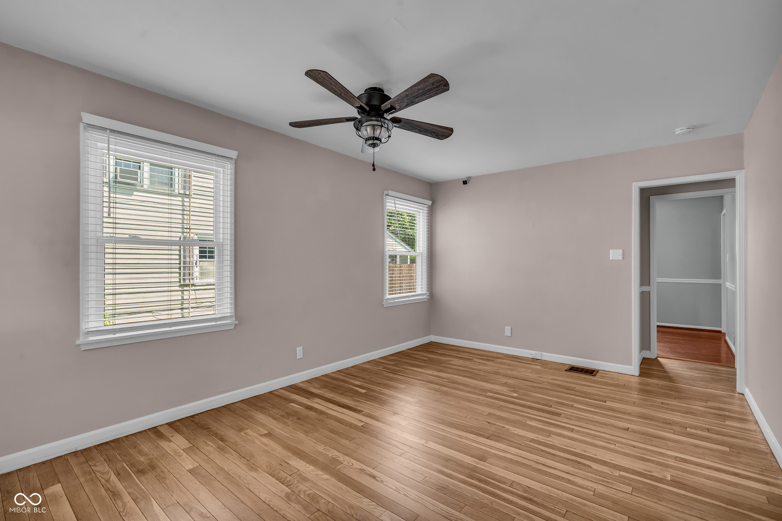 572 N 17th Street