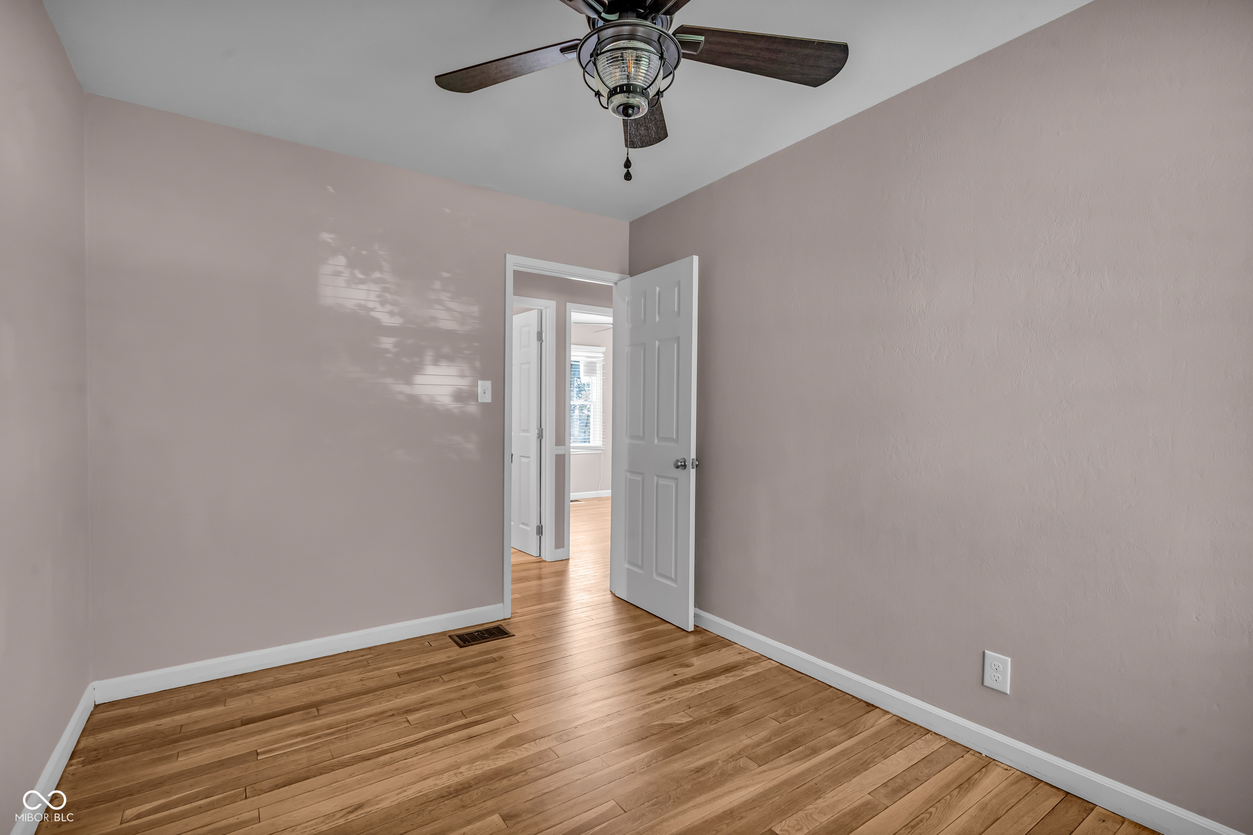 572 N 17th Street