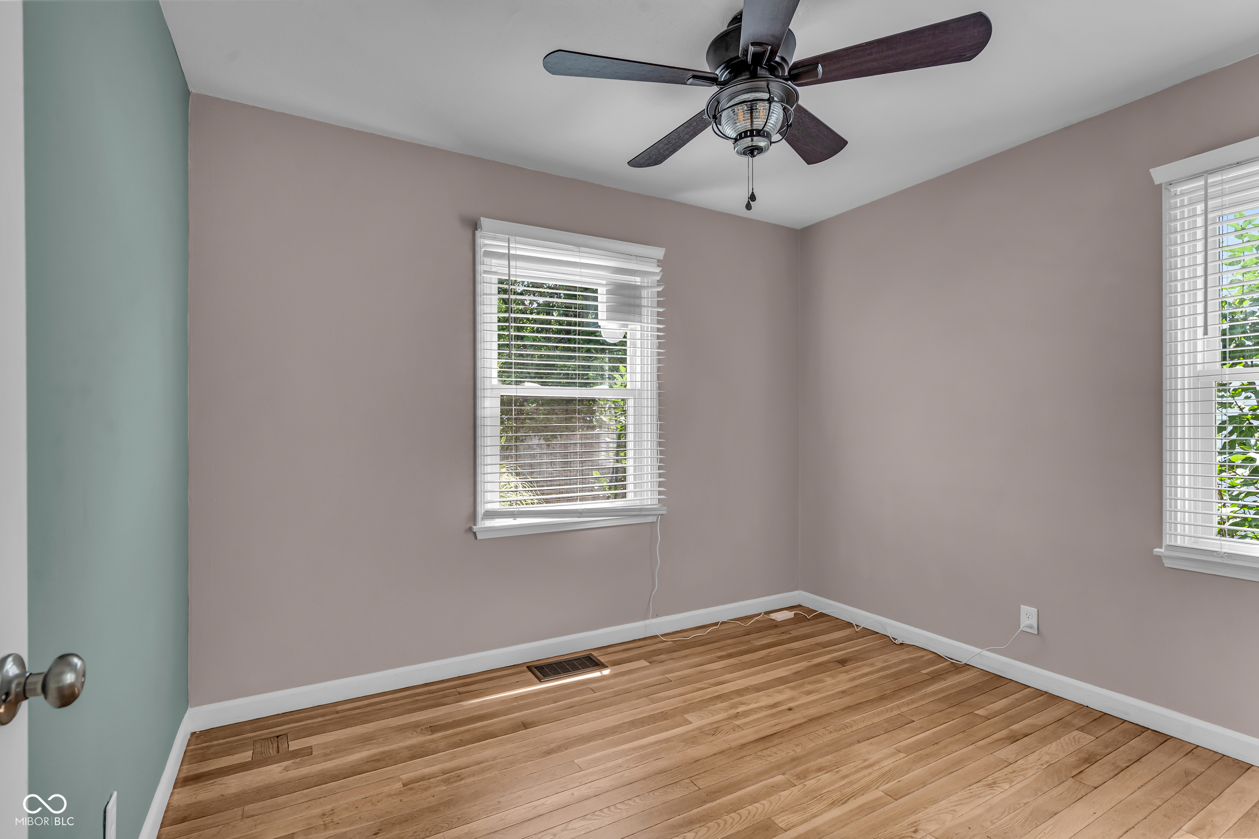 572 N 17th Street
