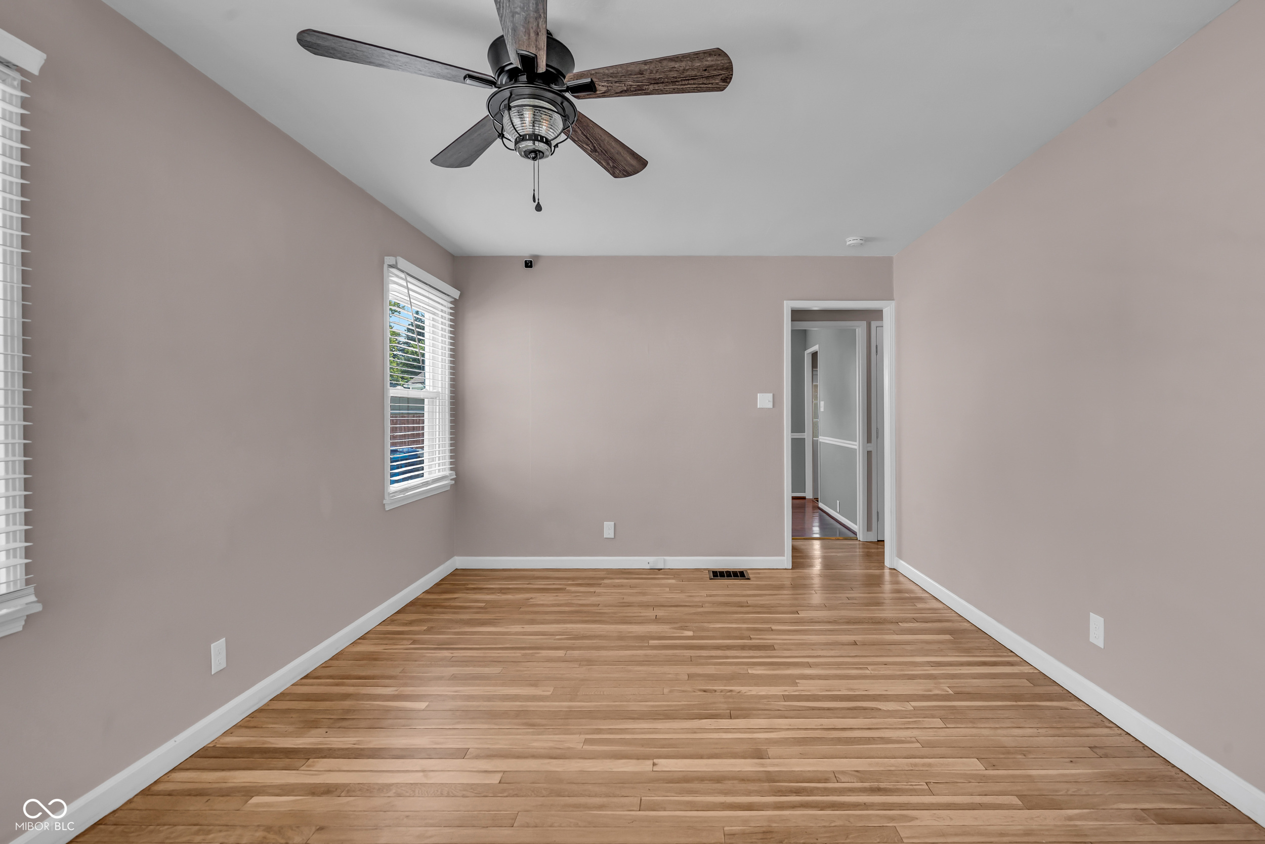 572 N 17th Street