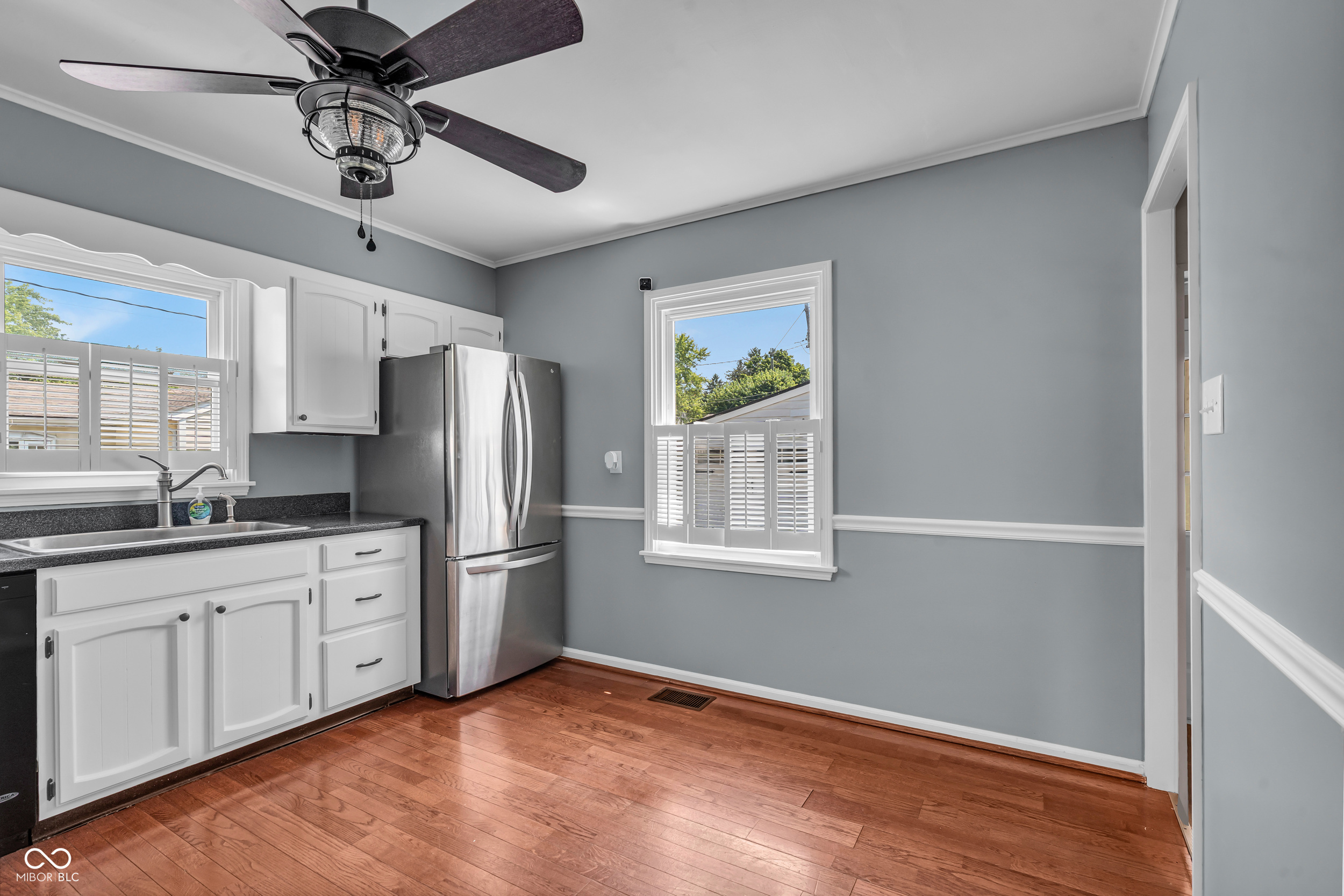 572 N 17th Street