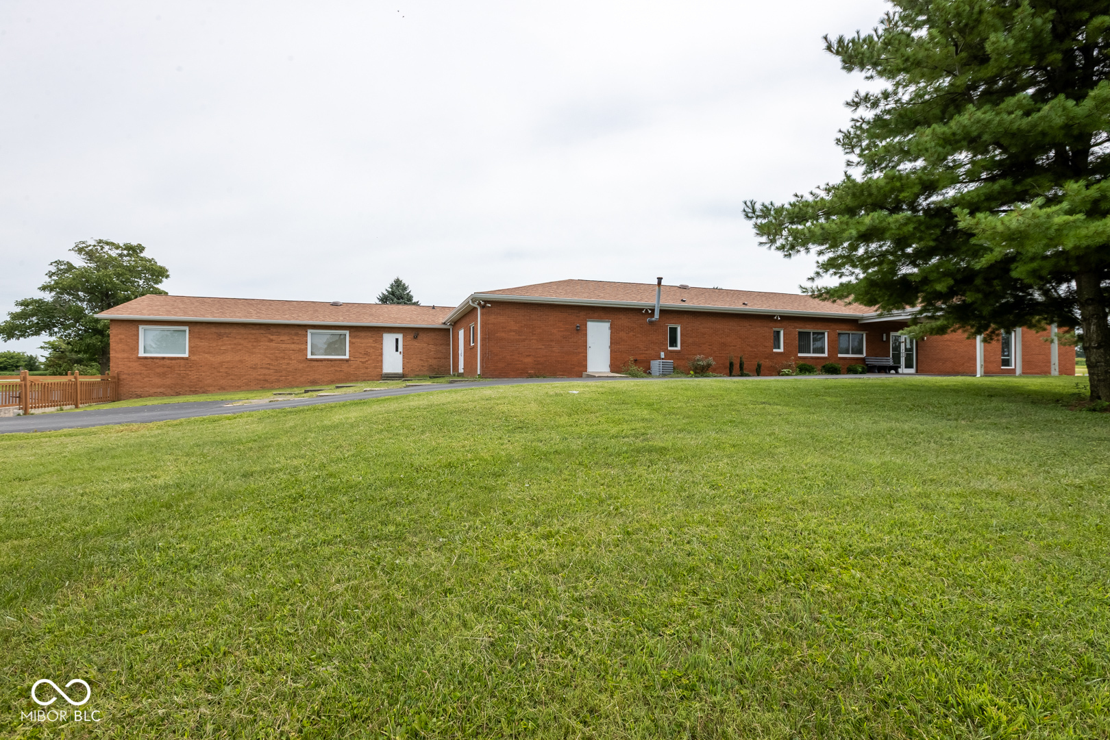 6145 N 400 W
