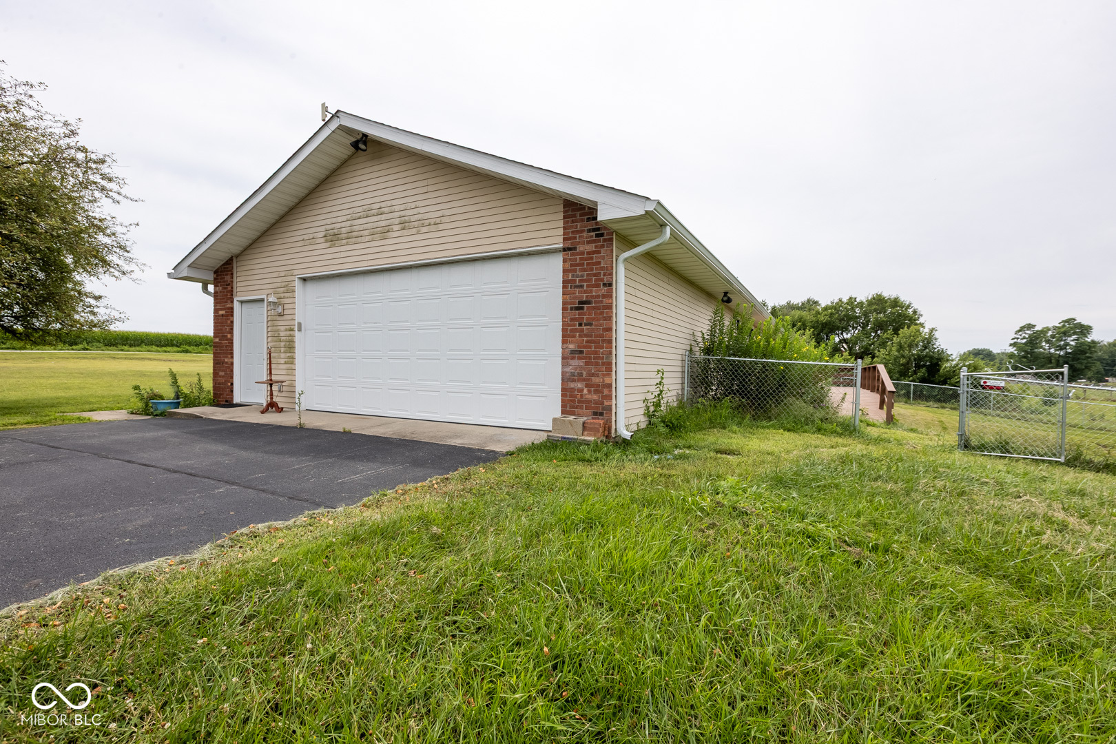 6145 N 400 W