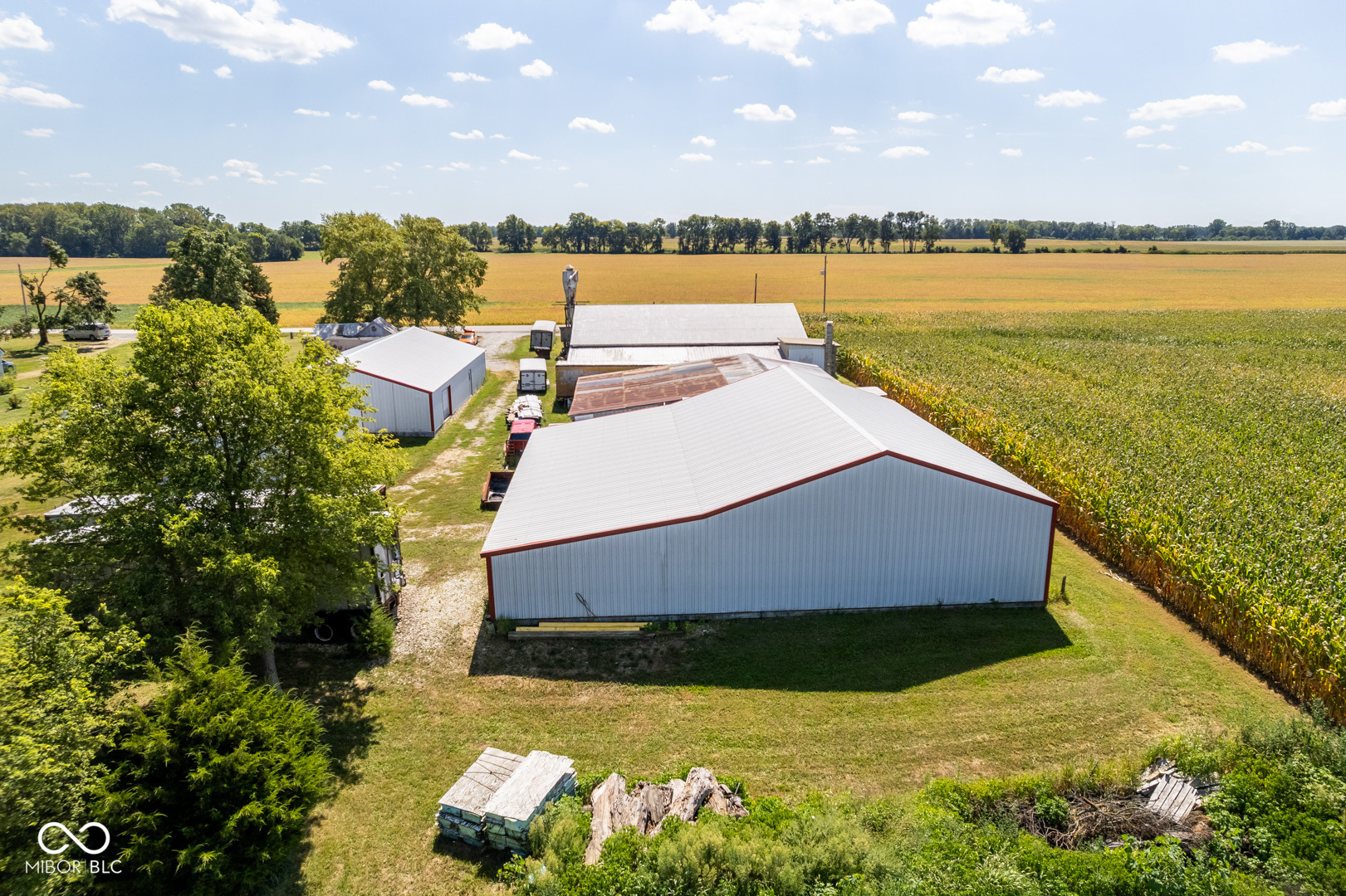 16506 Strawtown Avenue