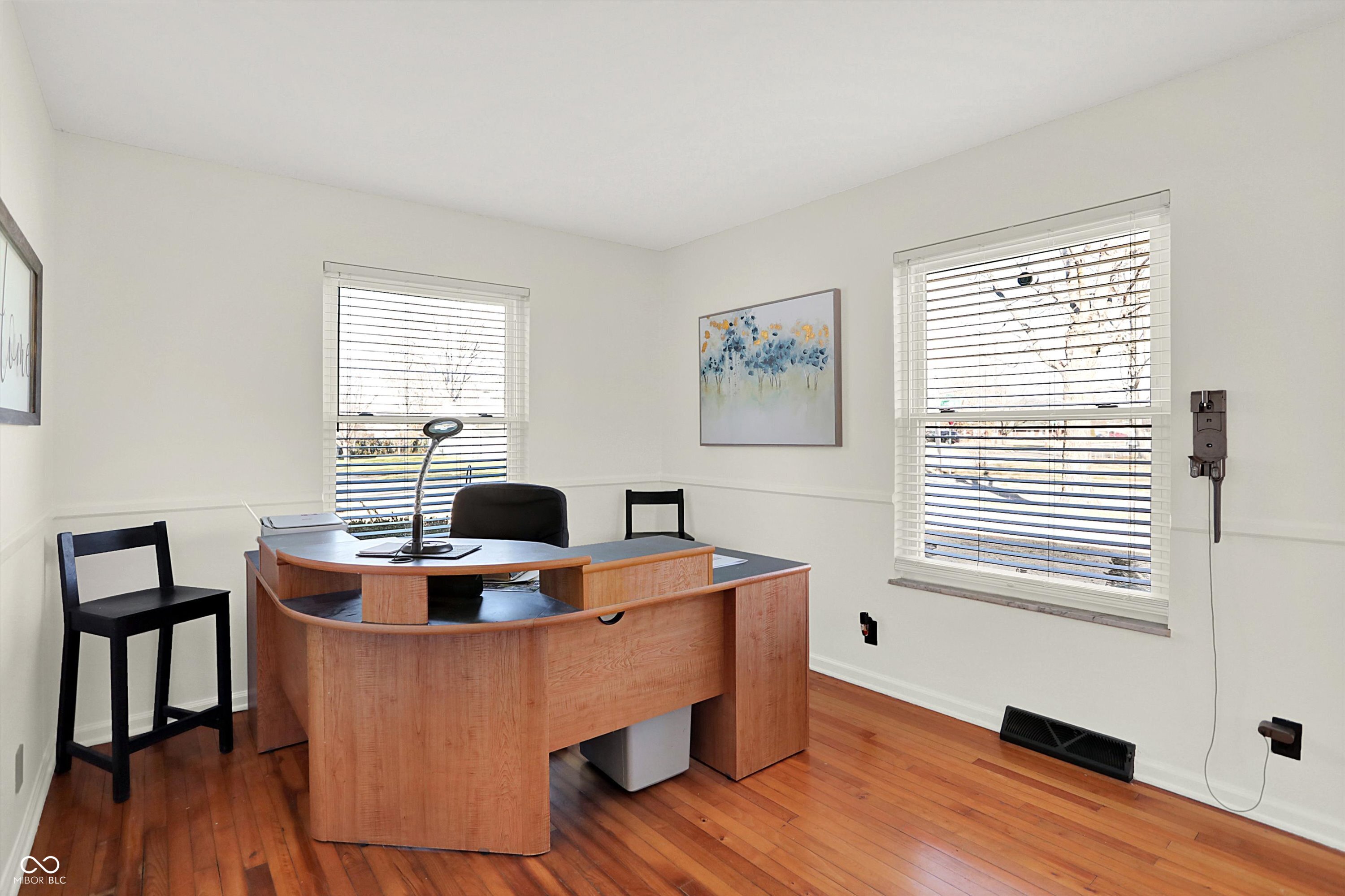 3309 Larkspur Lane