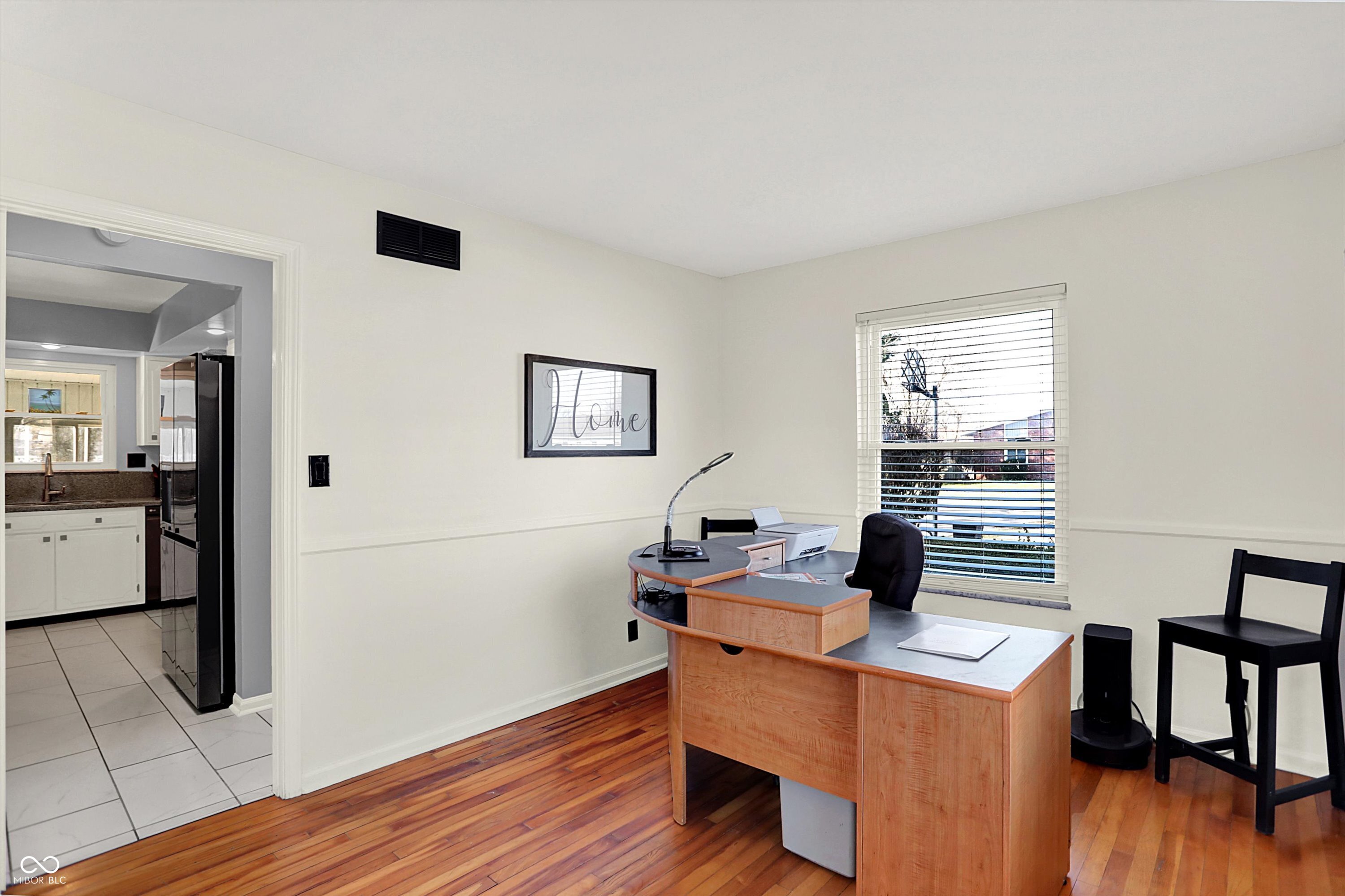 3309 Larkspur Lane