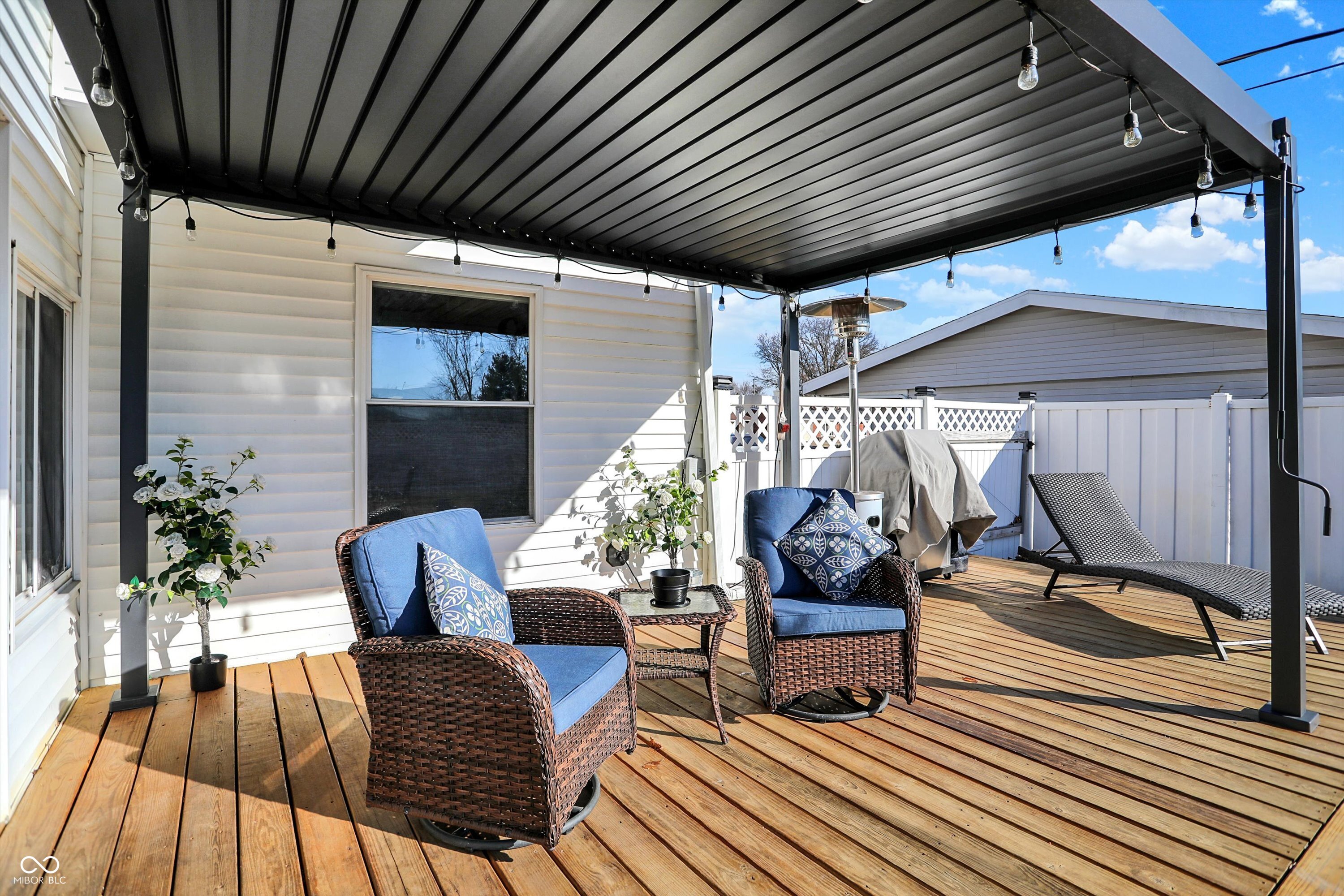 3309 Larkspur Lane