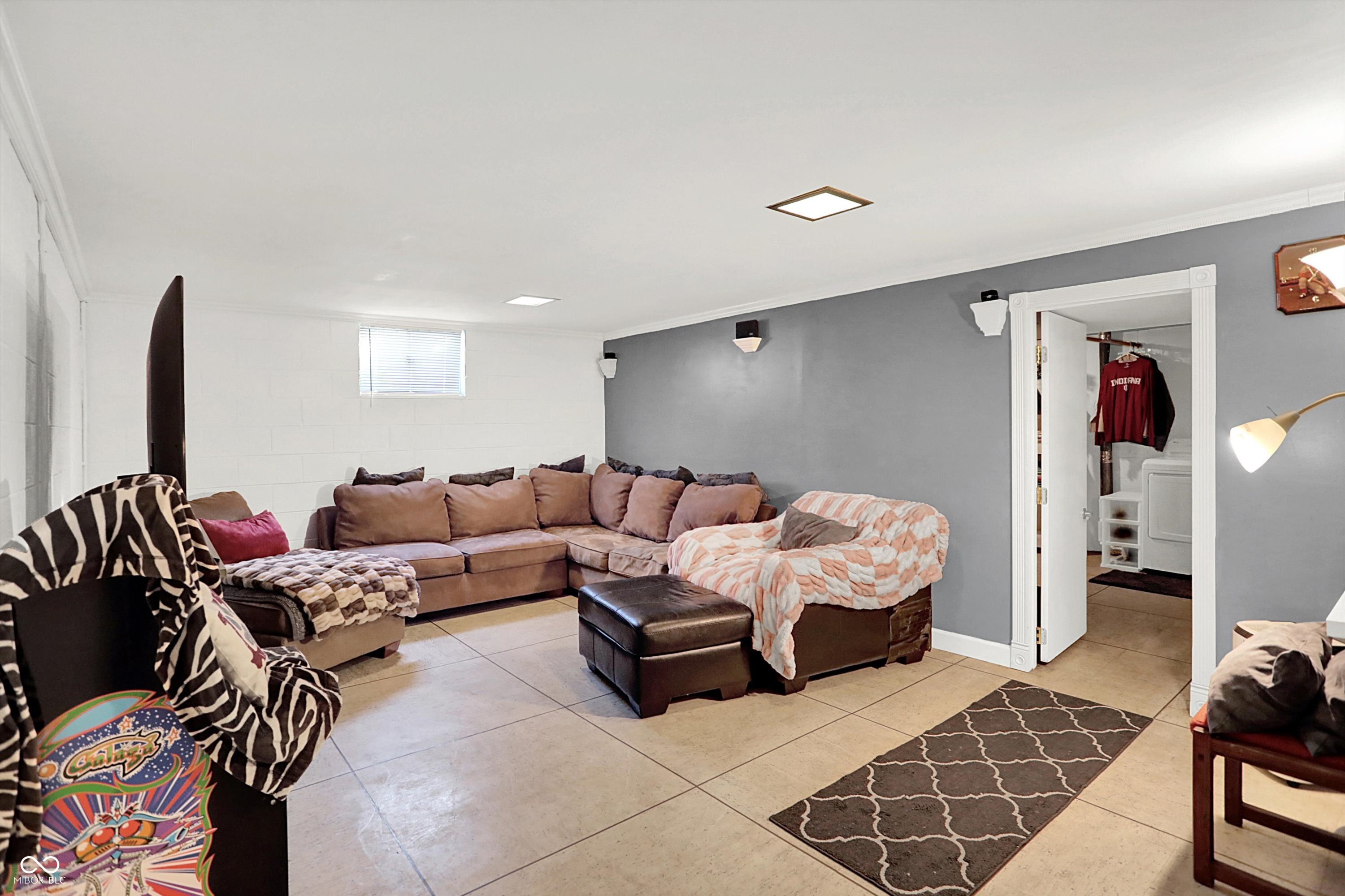 3309 Larkspur Lane