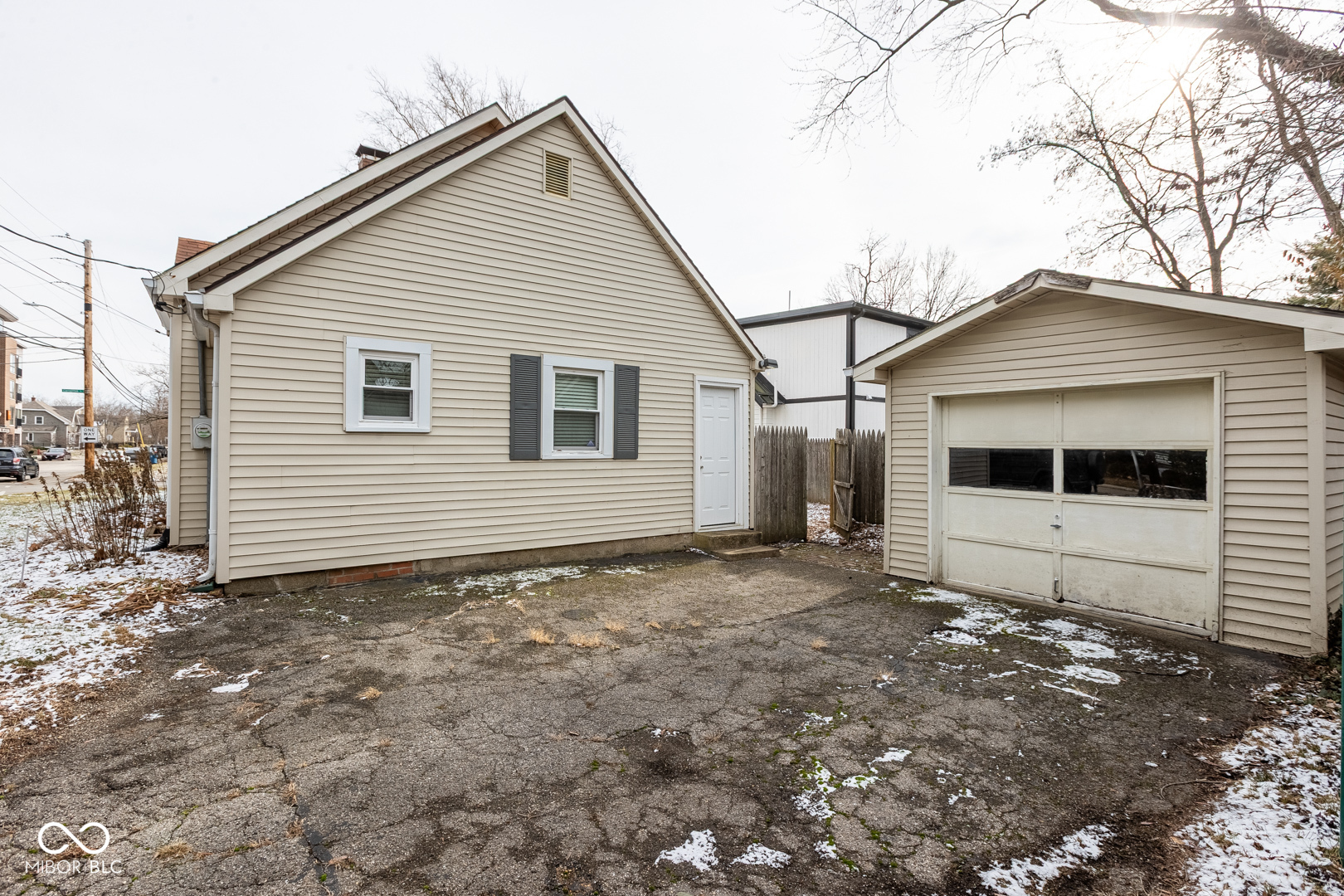 6570 Carrollton Avenue