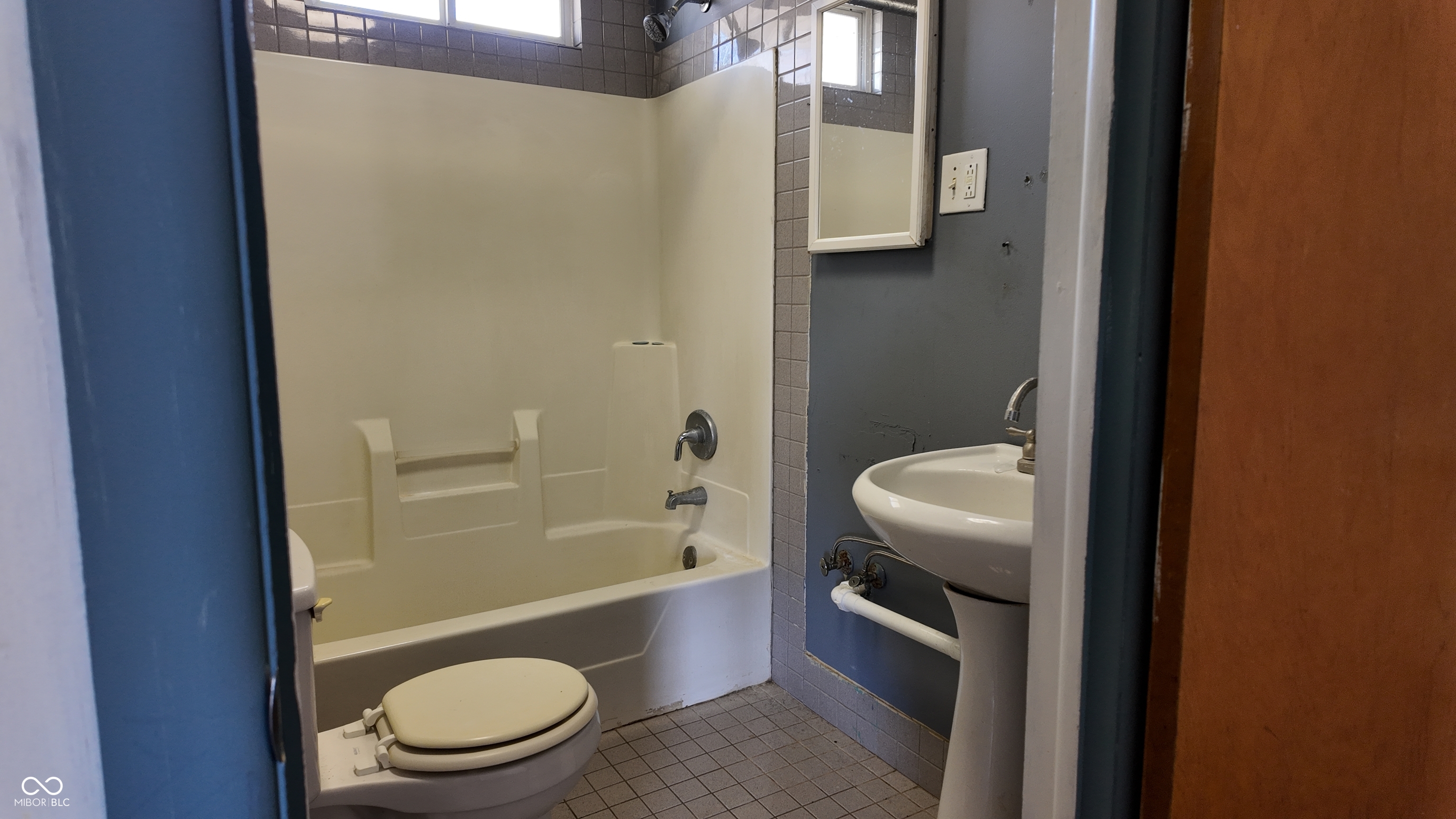 4115 S Butler Avenue