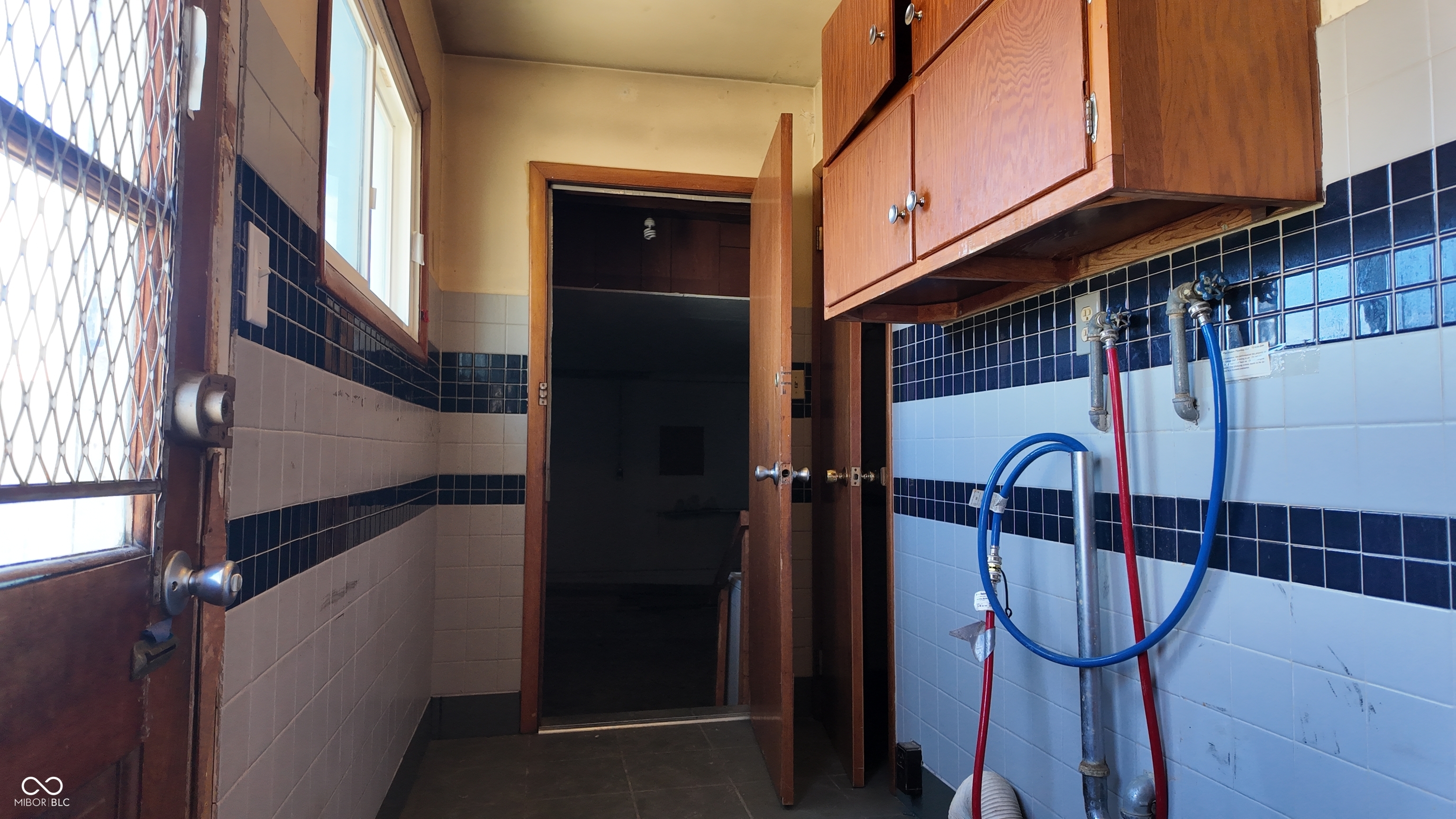 4115 S Butler Avenue