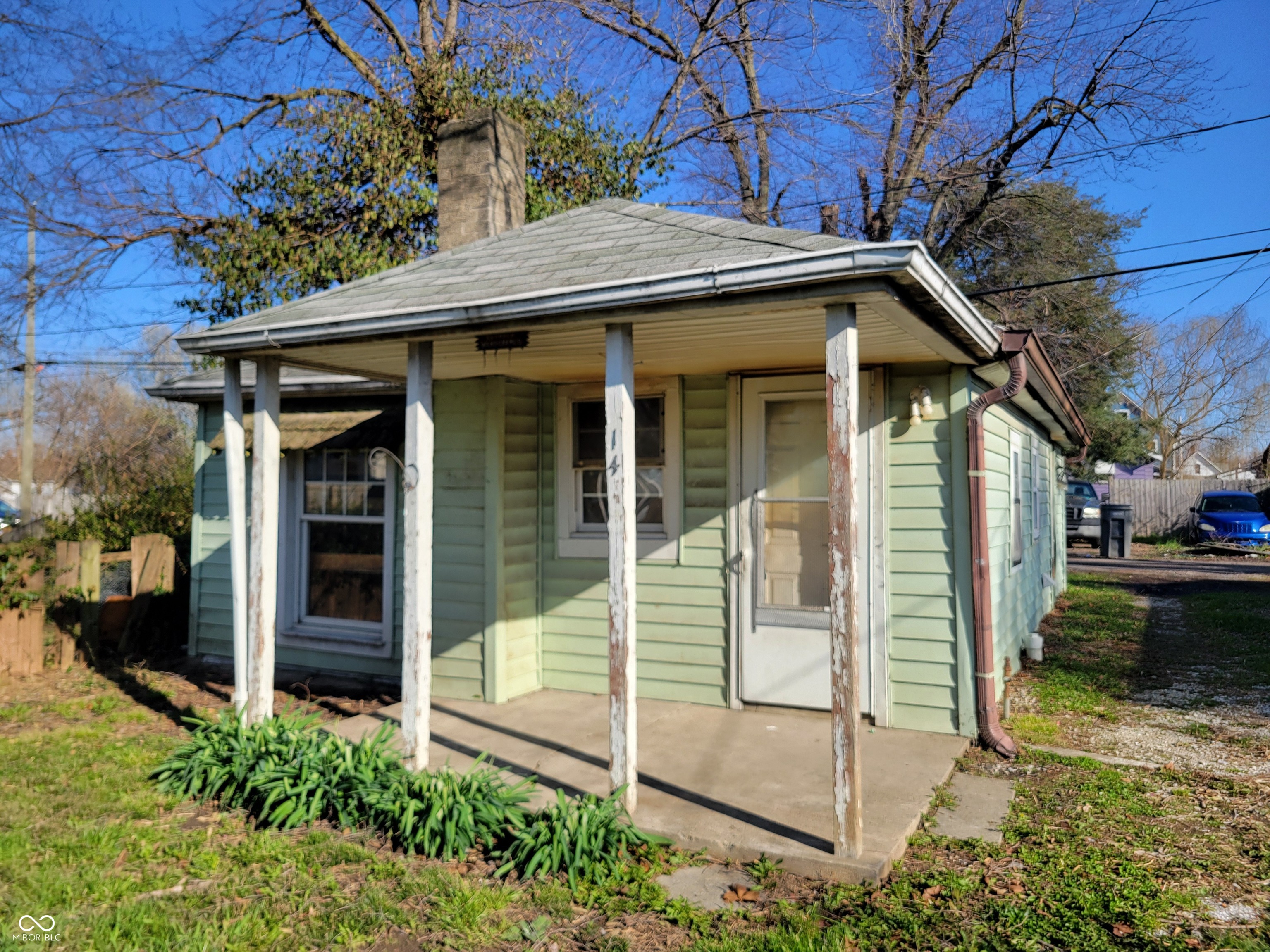 1424 Finley Avenue