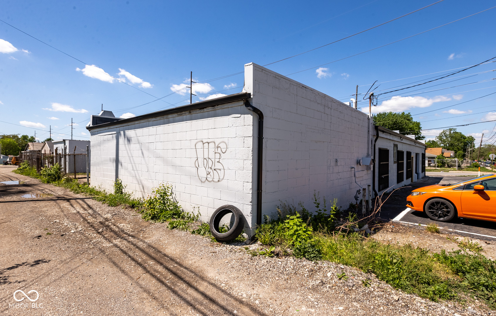 2043 E Minnesota Street