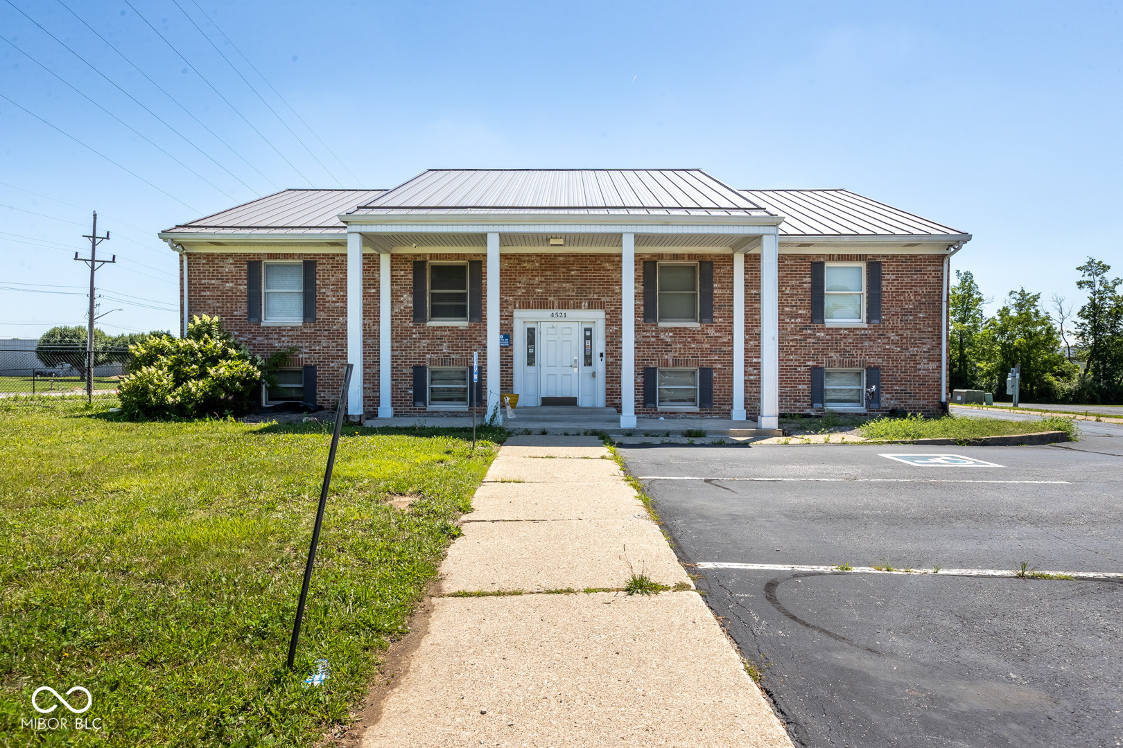 4521 Independence Square
