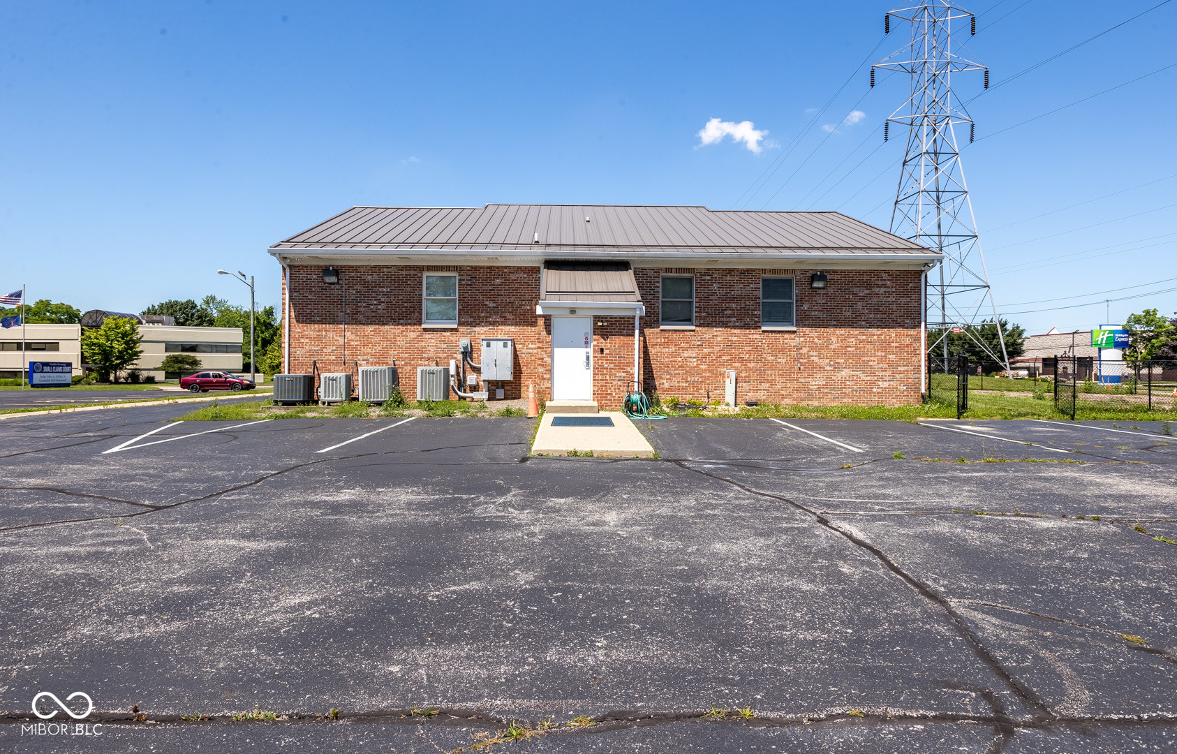 4521 Independence Square