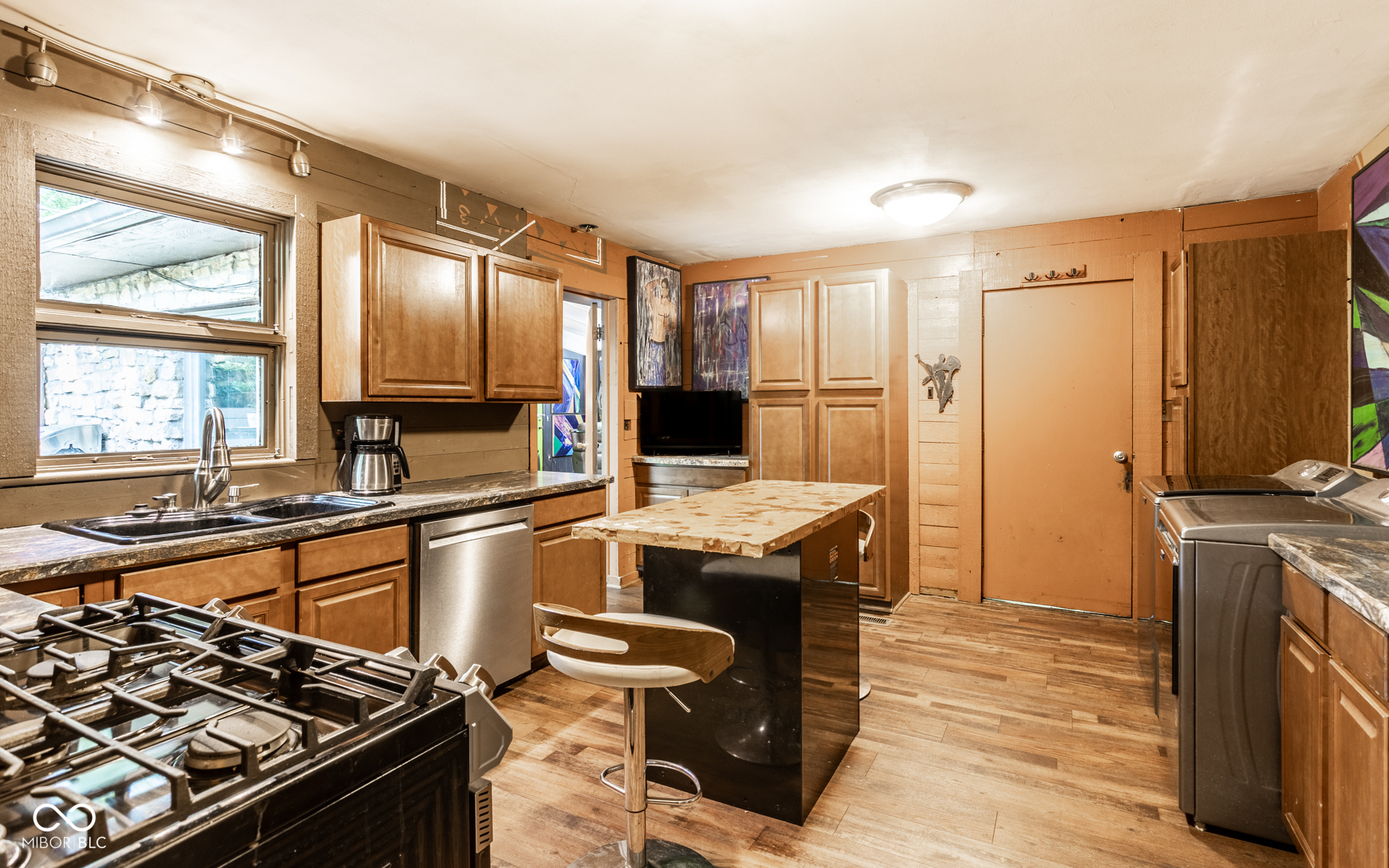 885 E 83rd Street