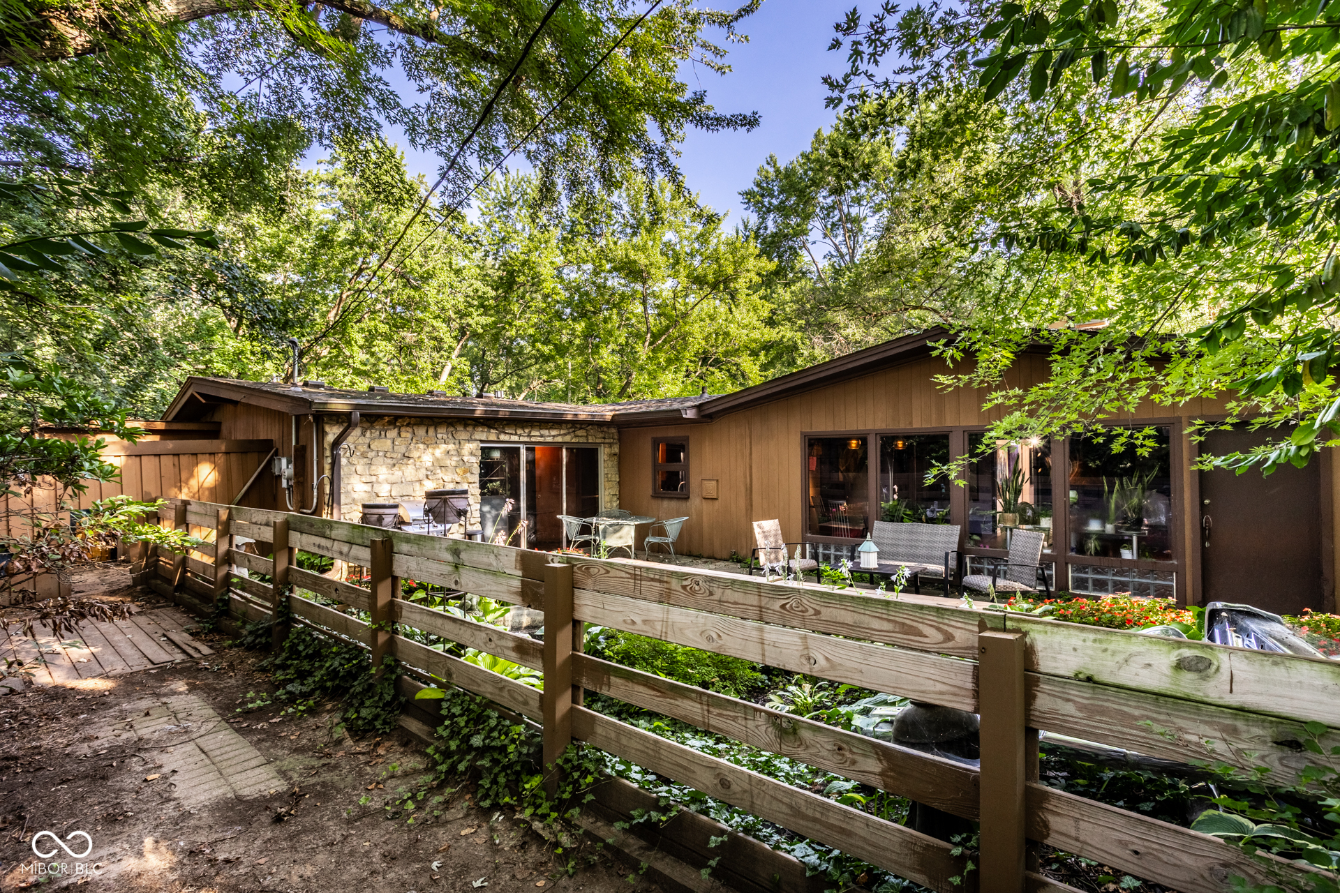 885 E 83rd Street