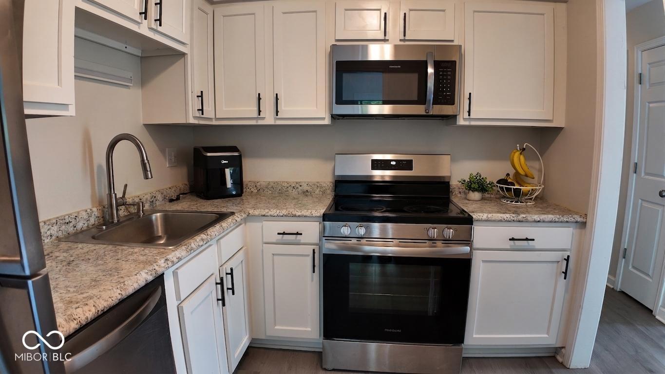 5938 Deerwood