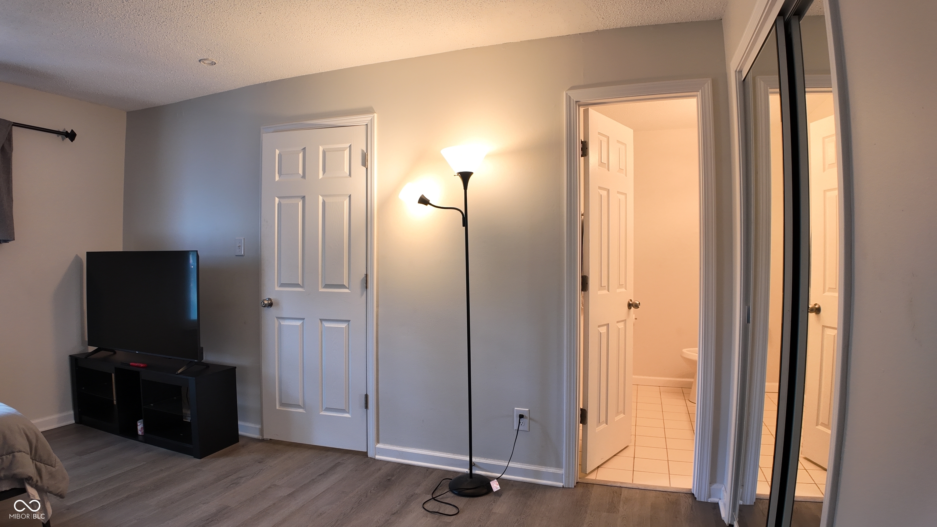 5938 Deerwood