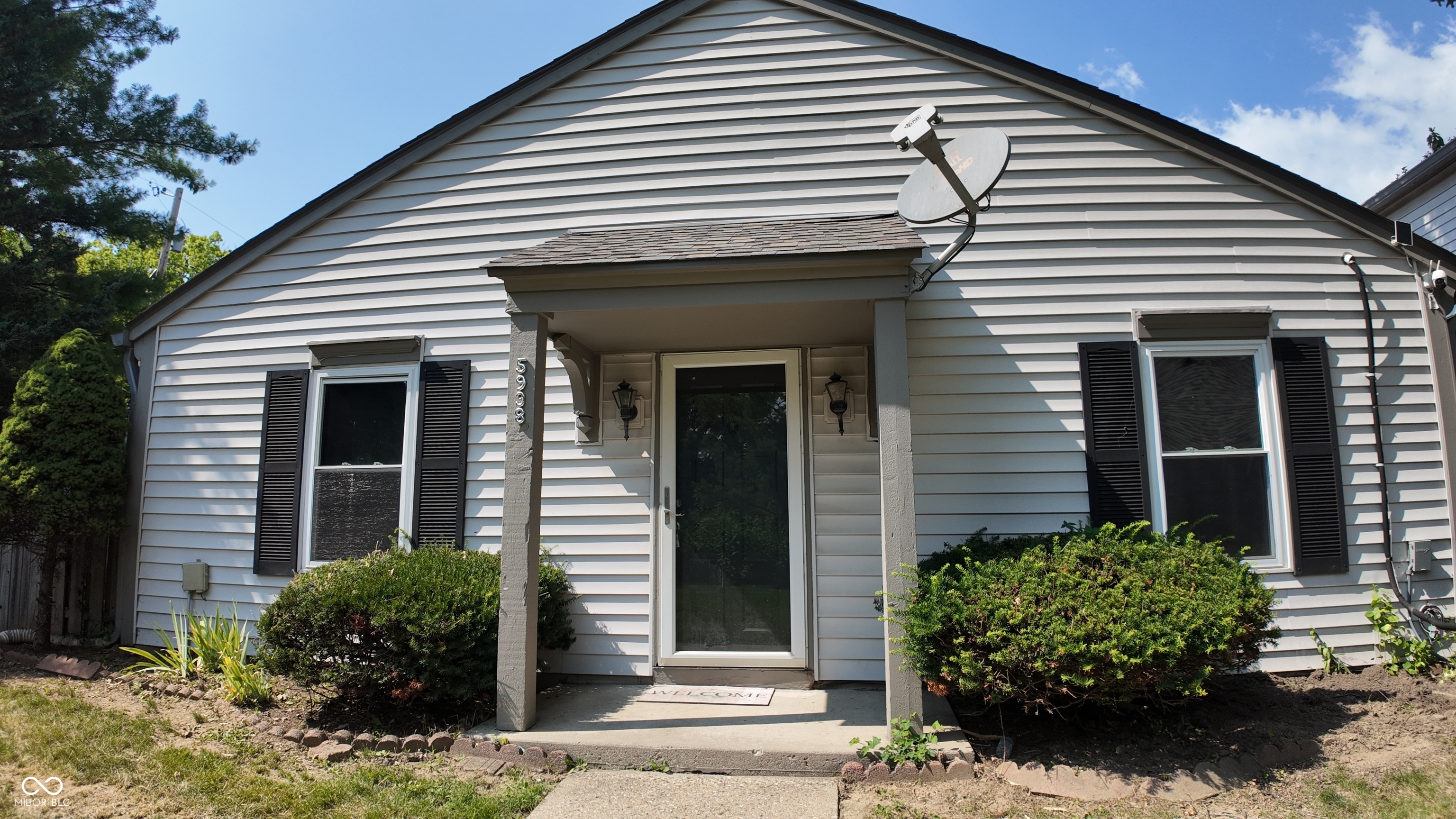 5938 Deerwood