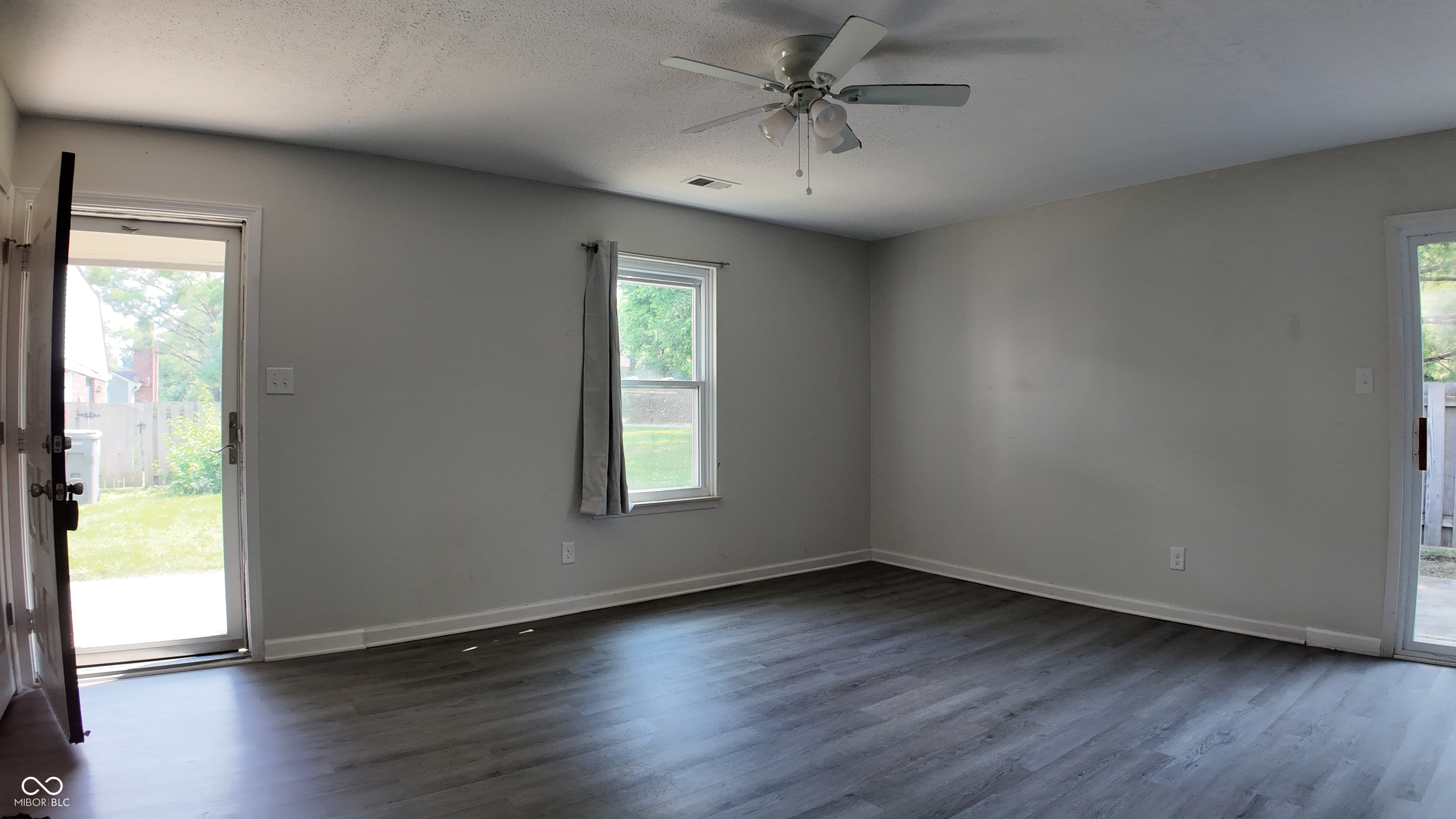 5938 Deerwood