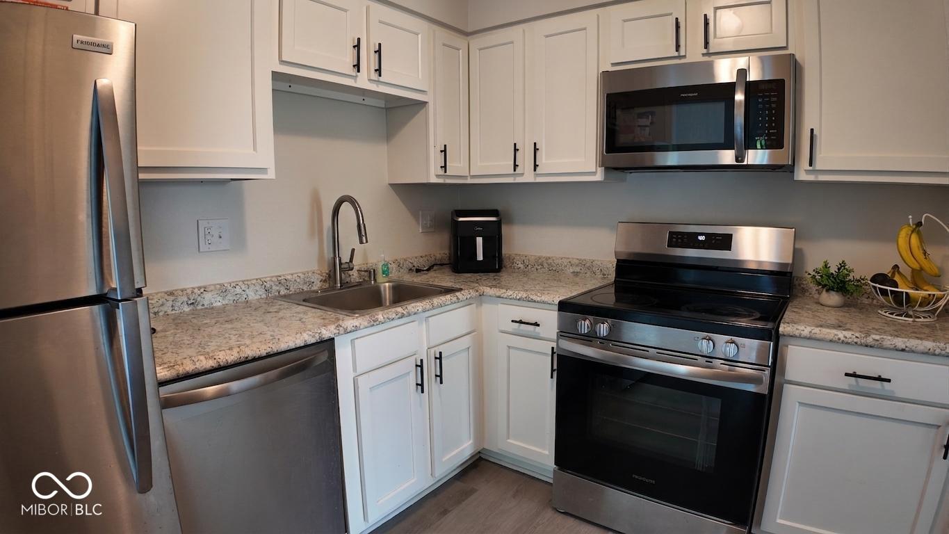 5938 Deerwood