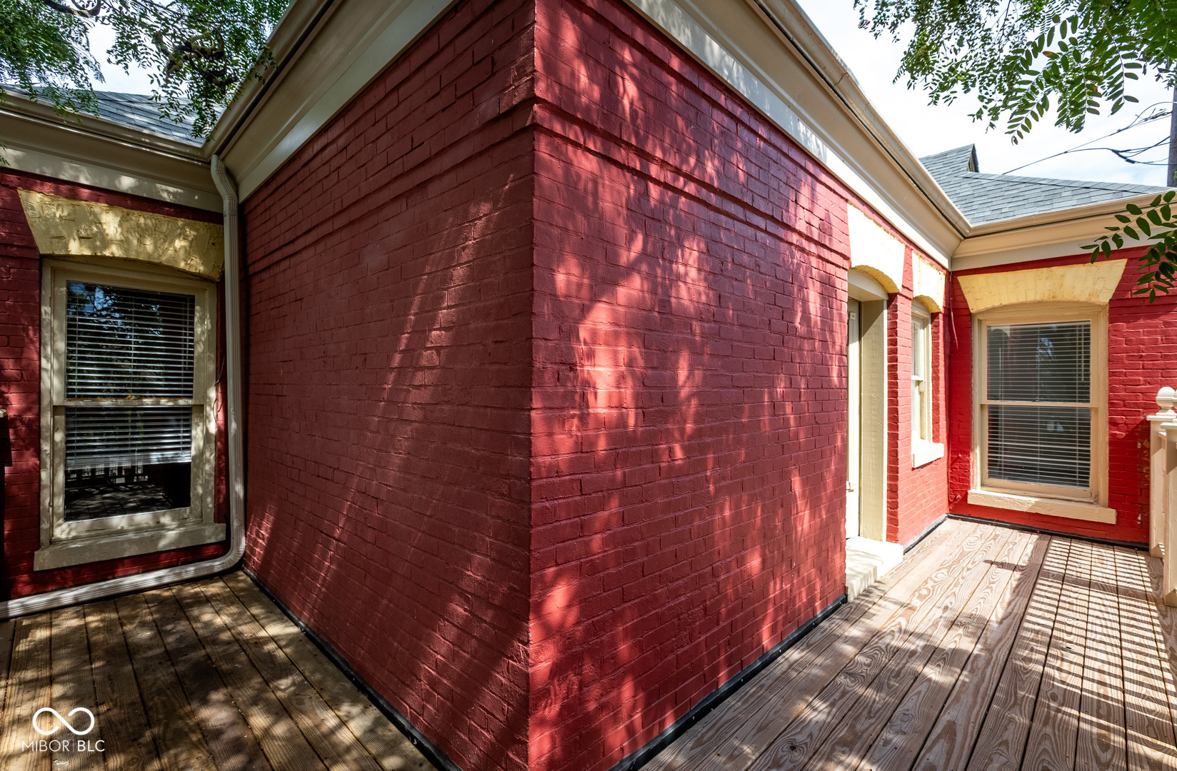 108 E 9th Street