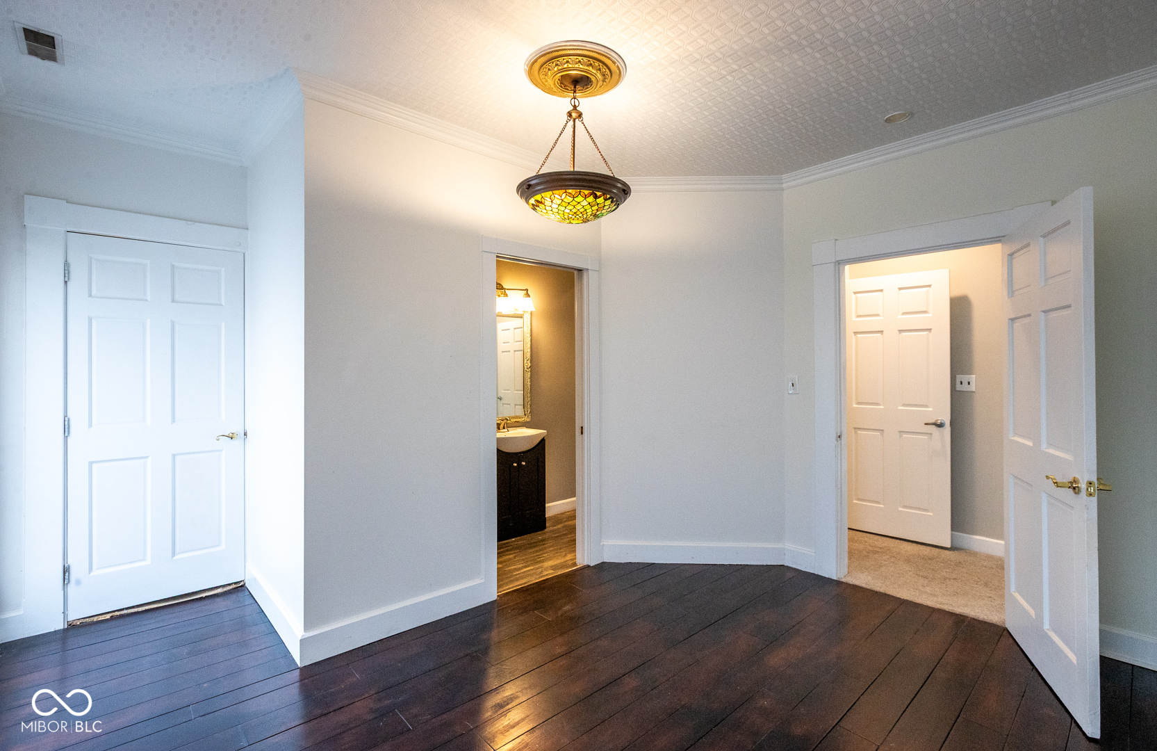 108 E 9th Street