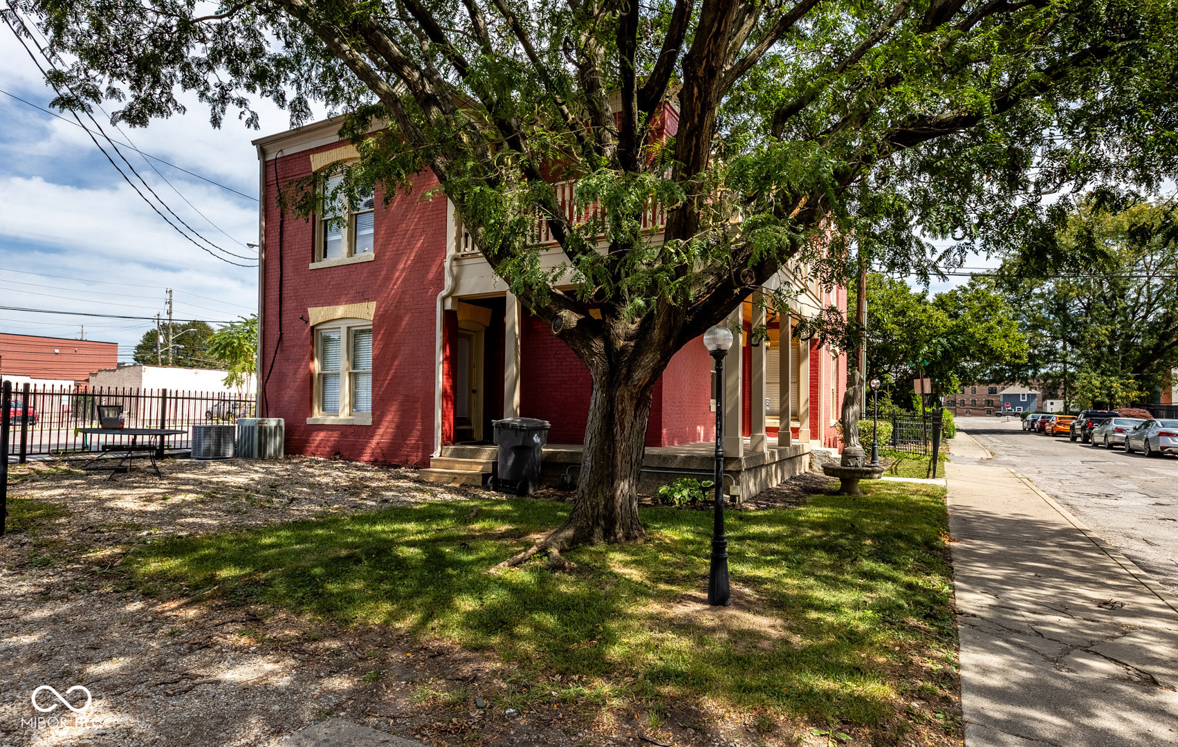 108 E 9th Street