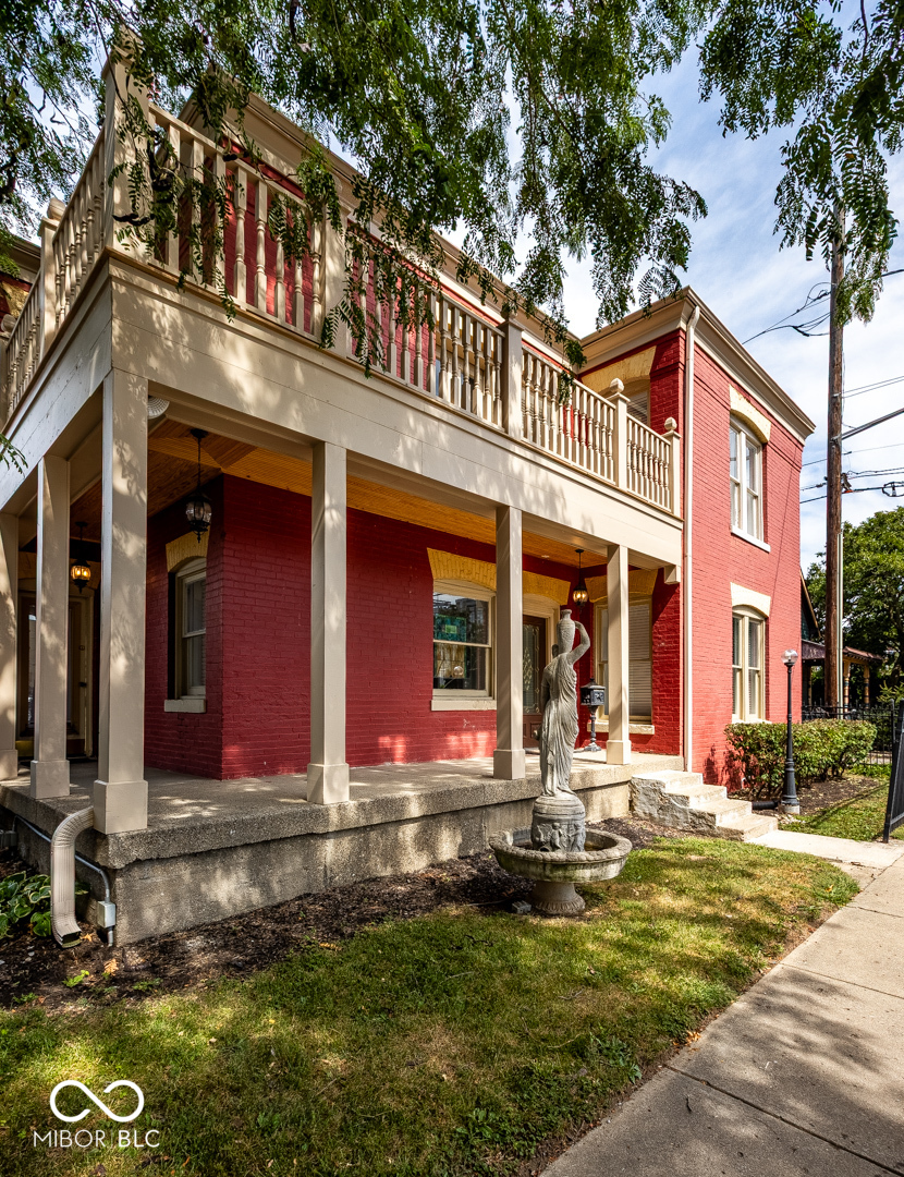 108 E 9th Street