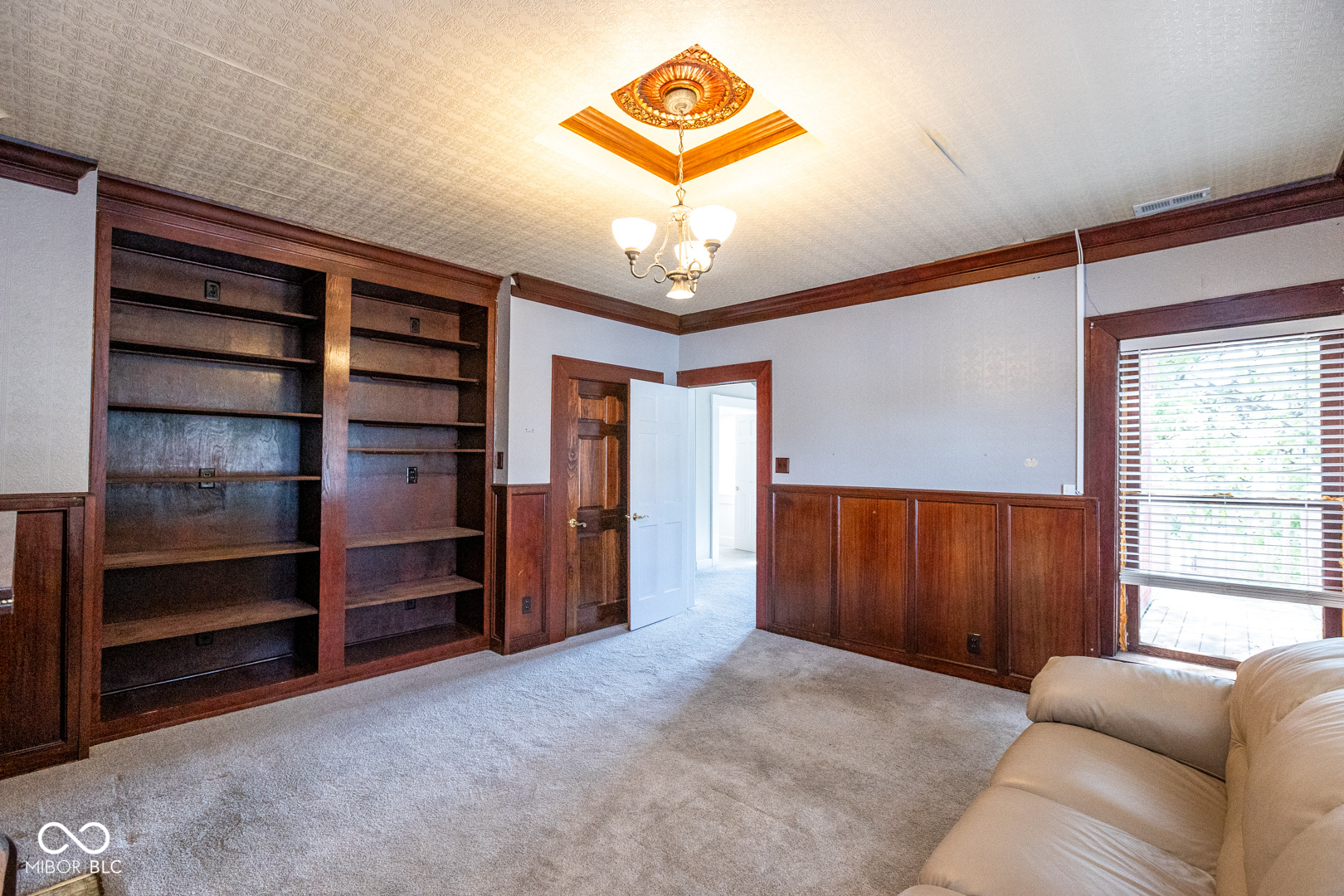 108 E 9th Street
