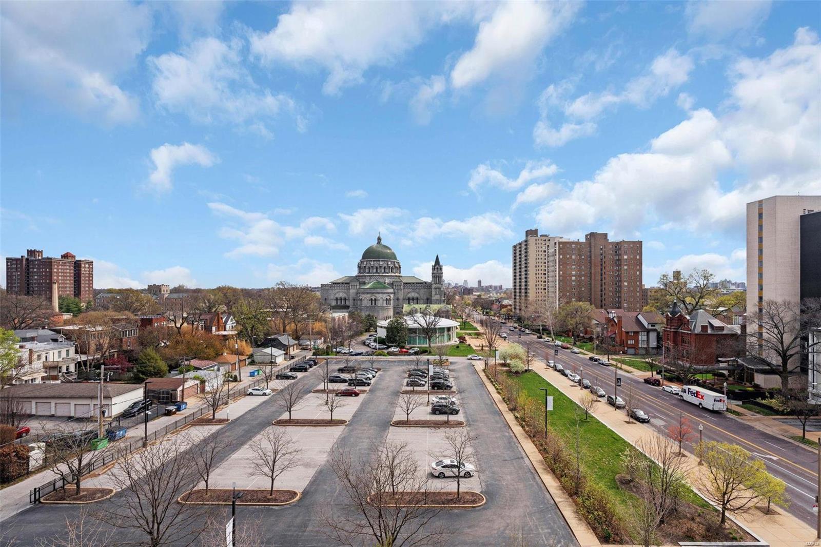 4501 Lindell Boulevard Unit: 6F