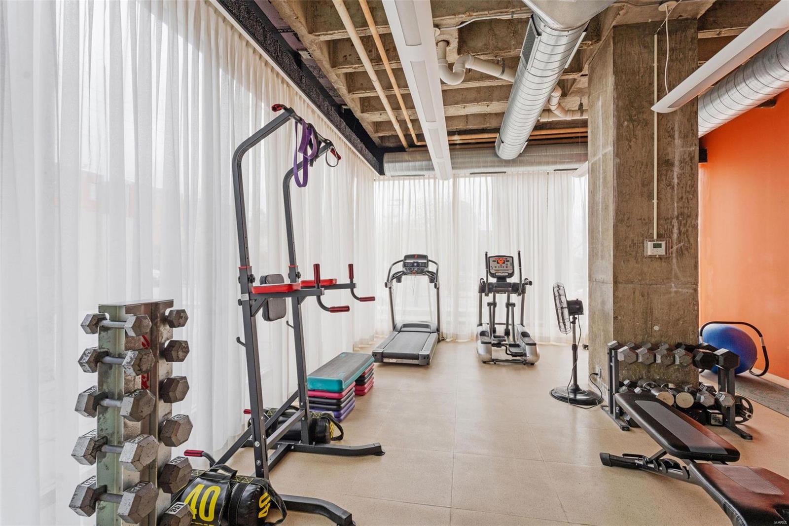 4501 Lindell Boulevard Unit: 6F