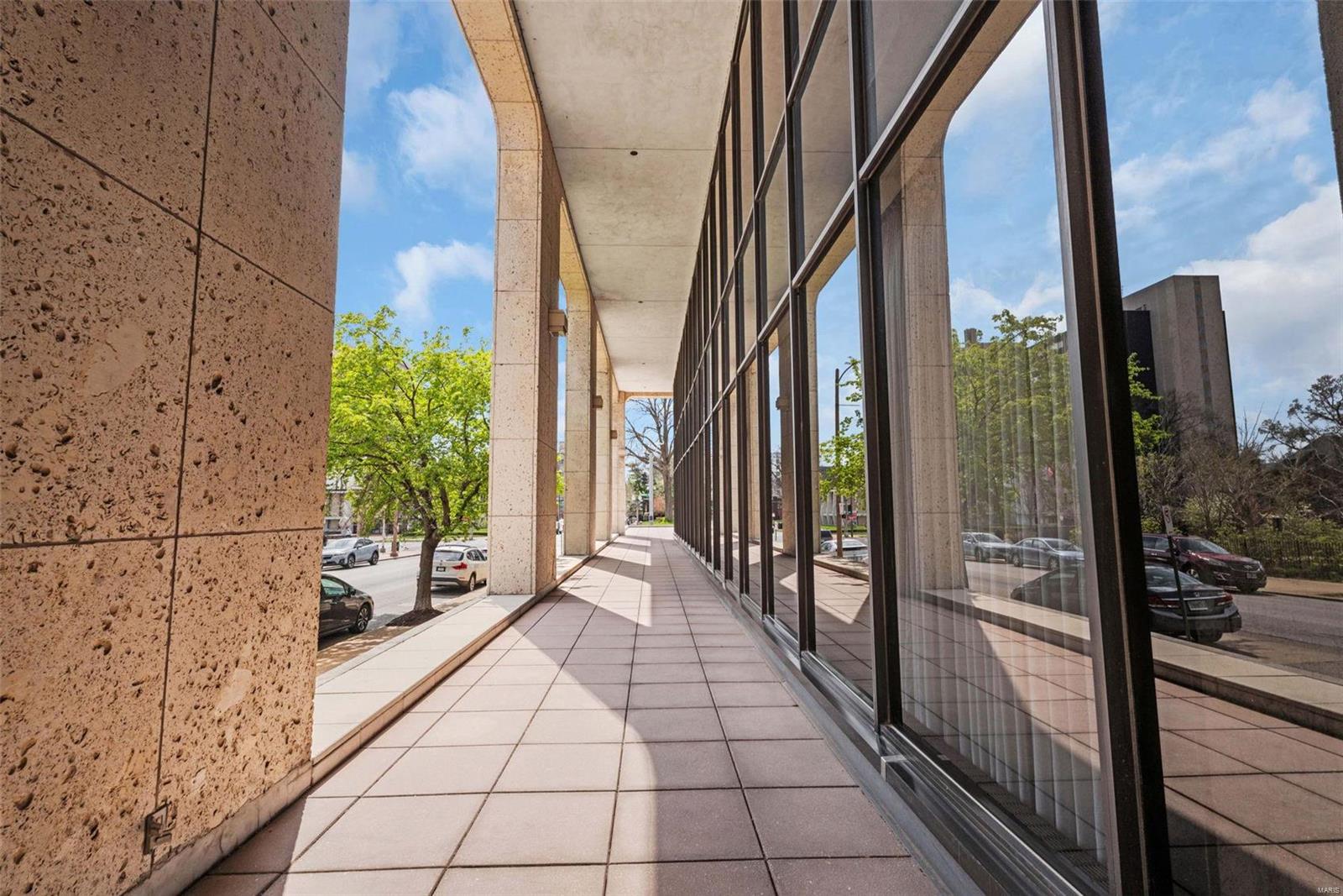 4501 Lindell Boulevard Unit: 6F