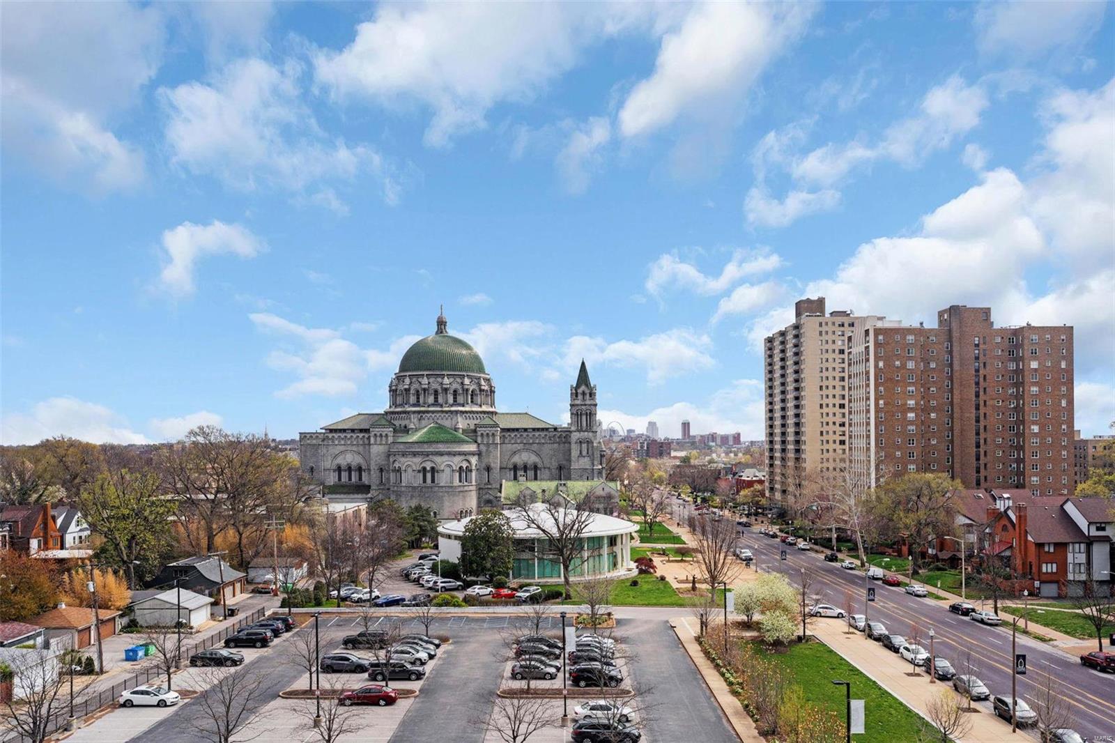 4501 Lindell Boulevard Unit: 6F
