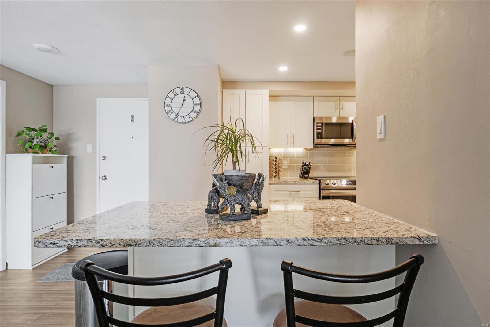 4501 Lindell Boulevard Unit: 6F