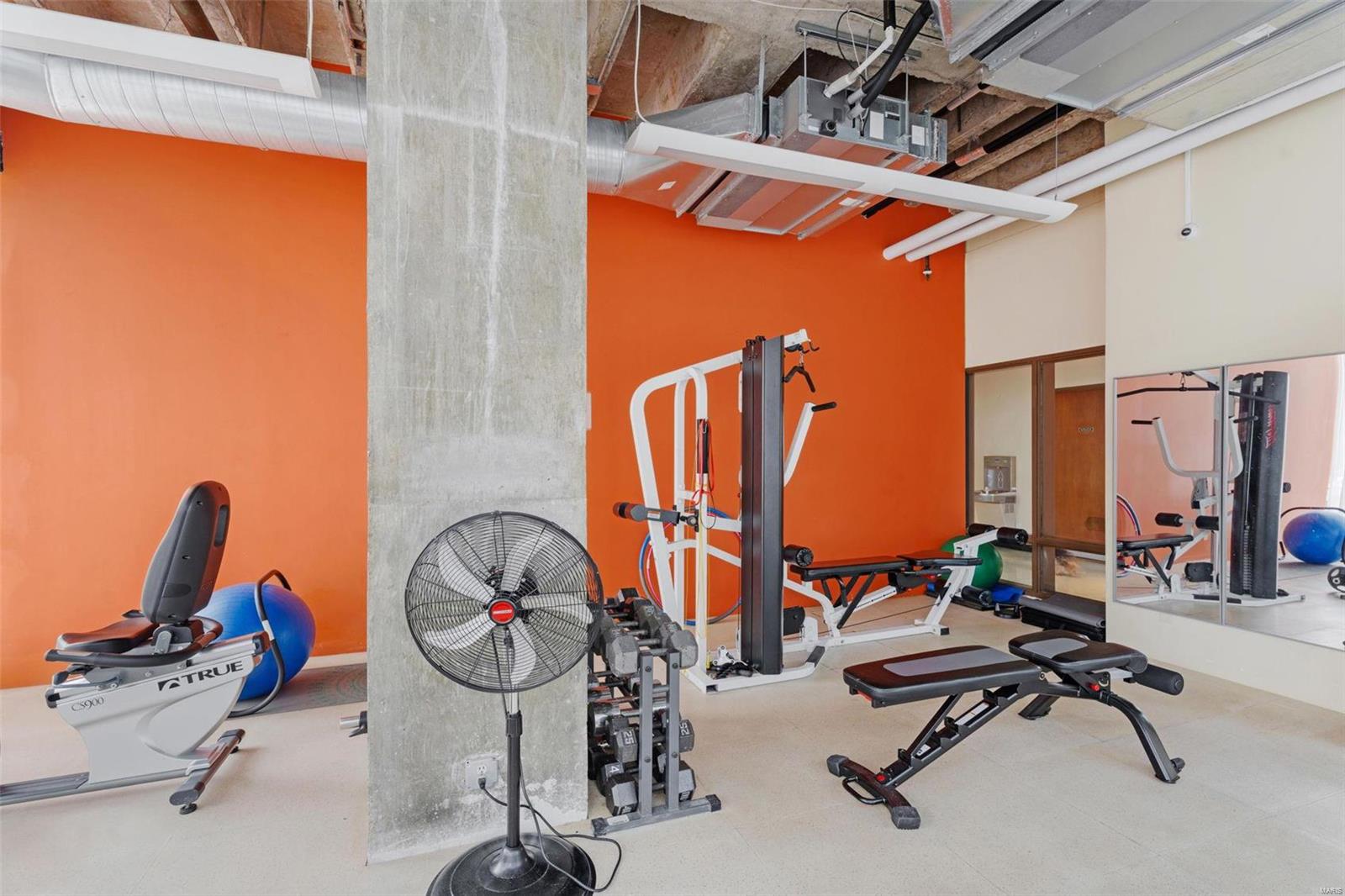 4501 Lindell Boulevard Unit: 6F