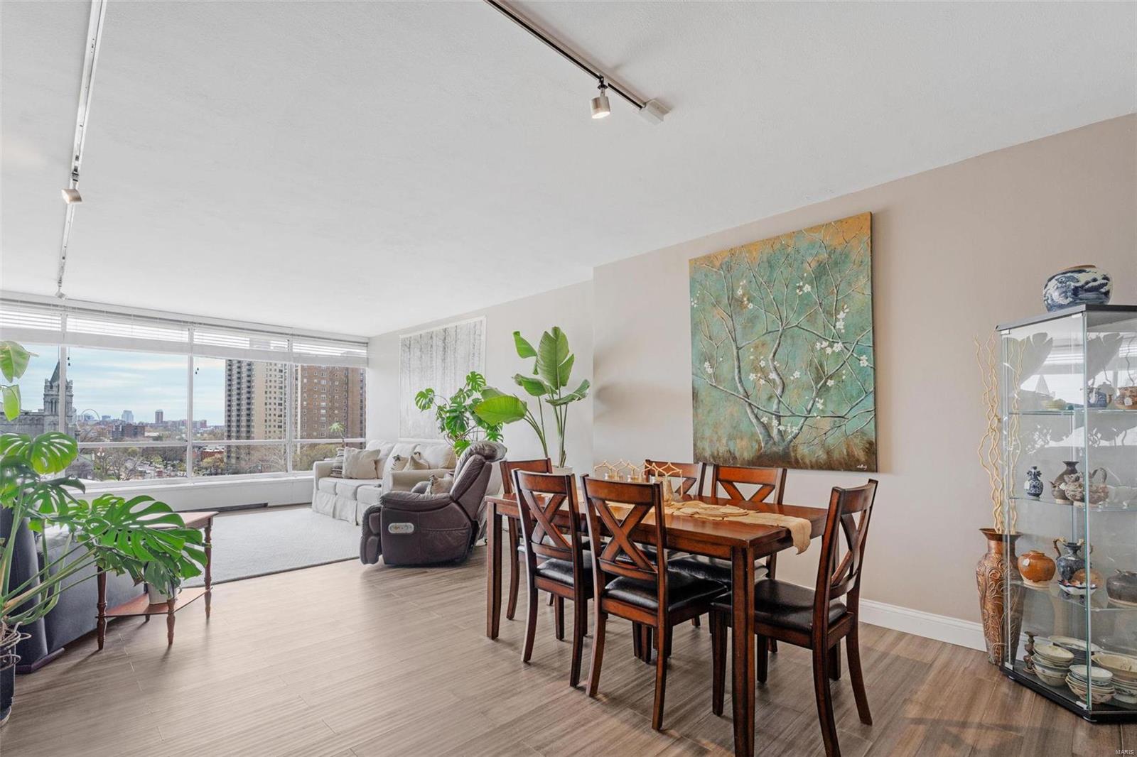 4501 Lindell Boulevard Unit: 6F