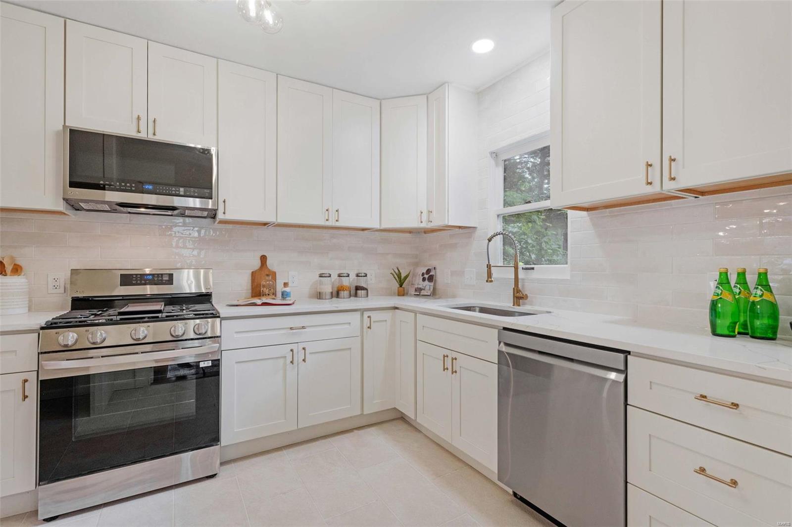 122 E Jackson Road