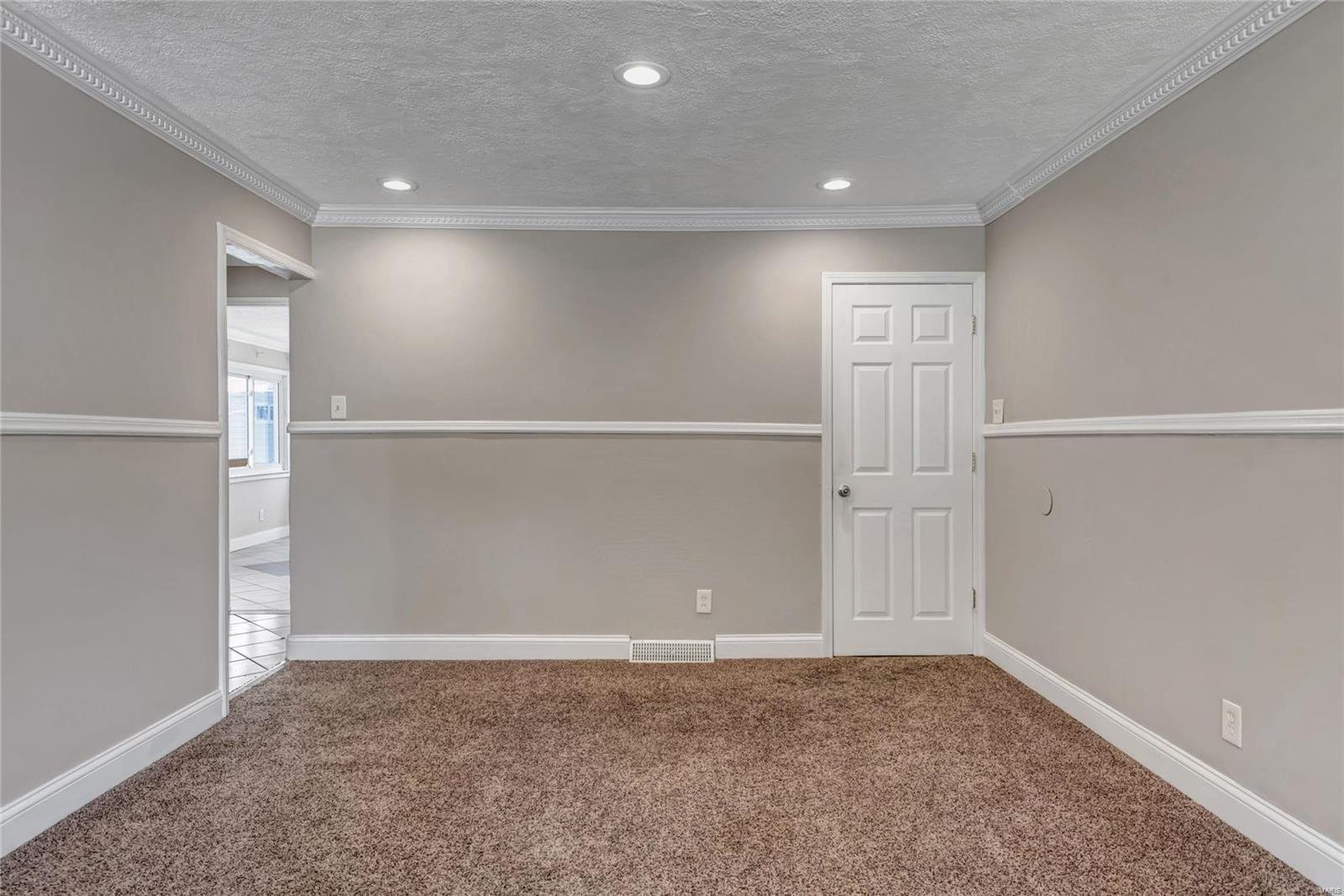 7106 Val Brook Lane