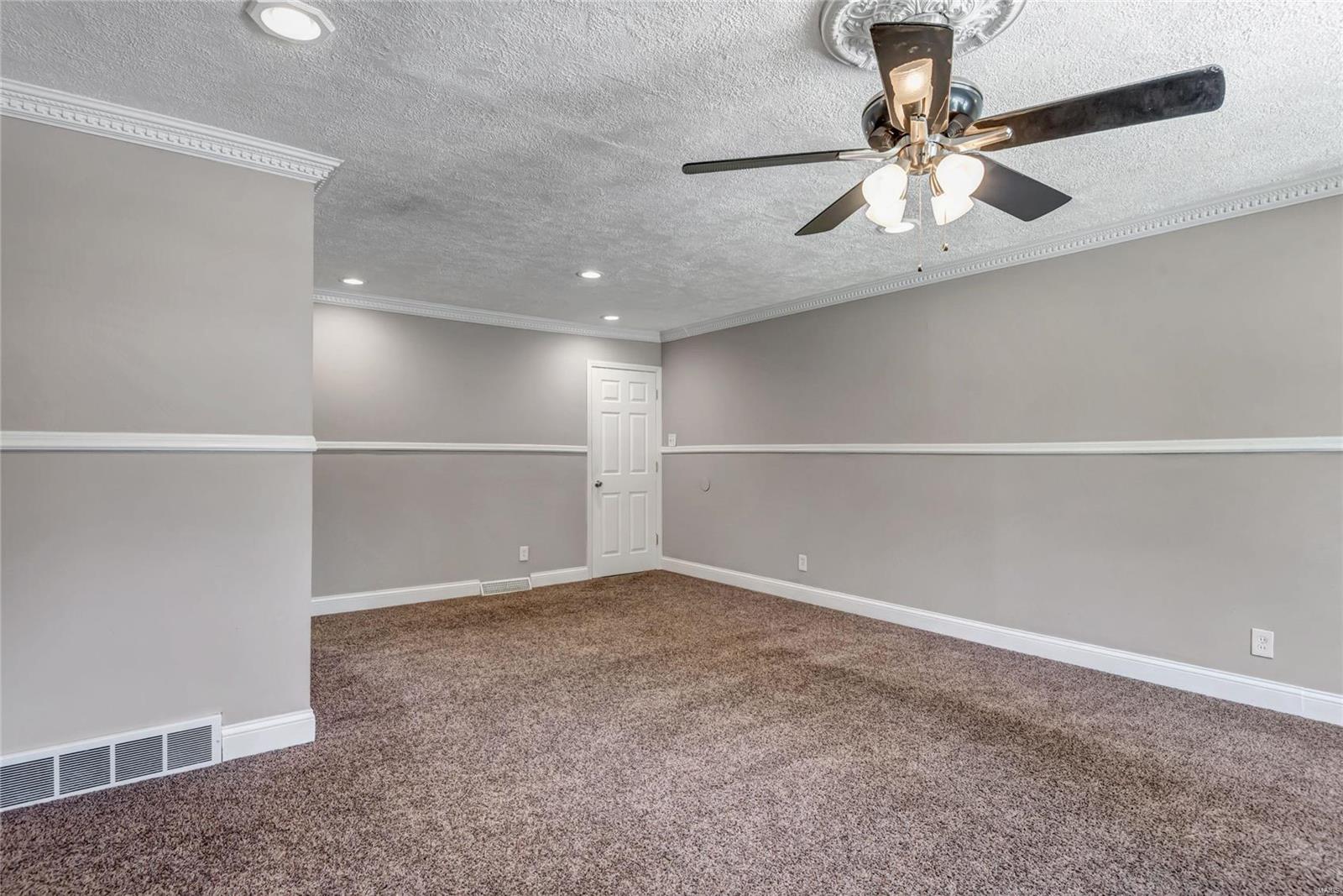 7106 Val Brook Lane