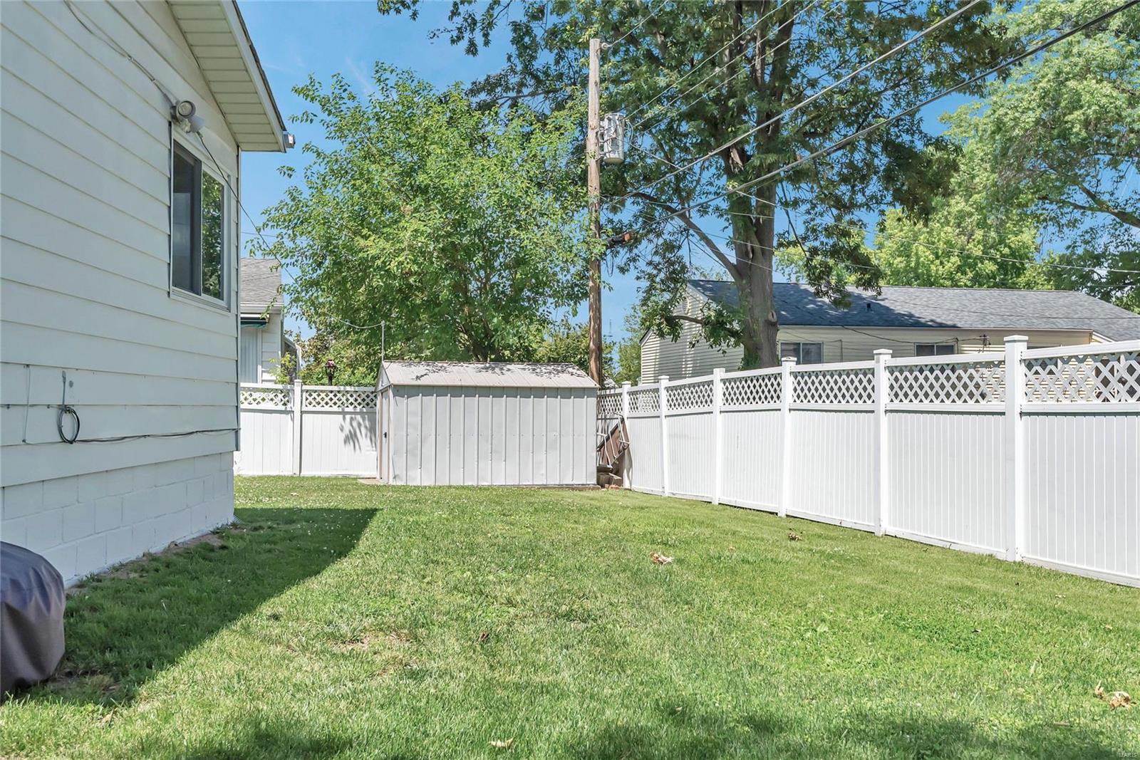 7106 Val Brook Lane