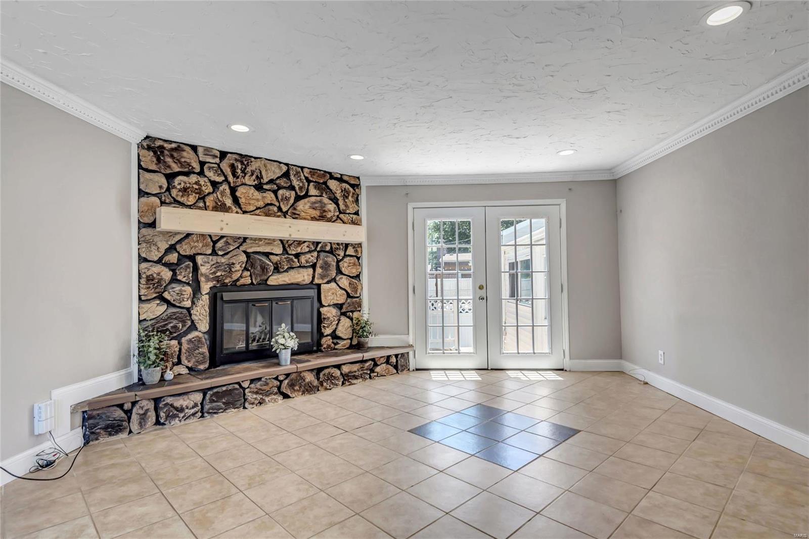 7106 Val Brook Lane