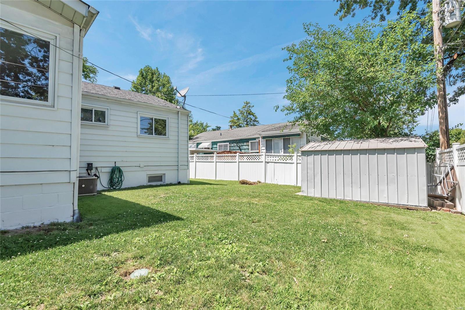 7106 Val Brook Lane