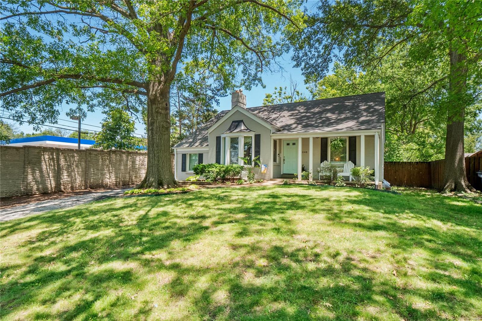 1048 N Geyer Road