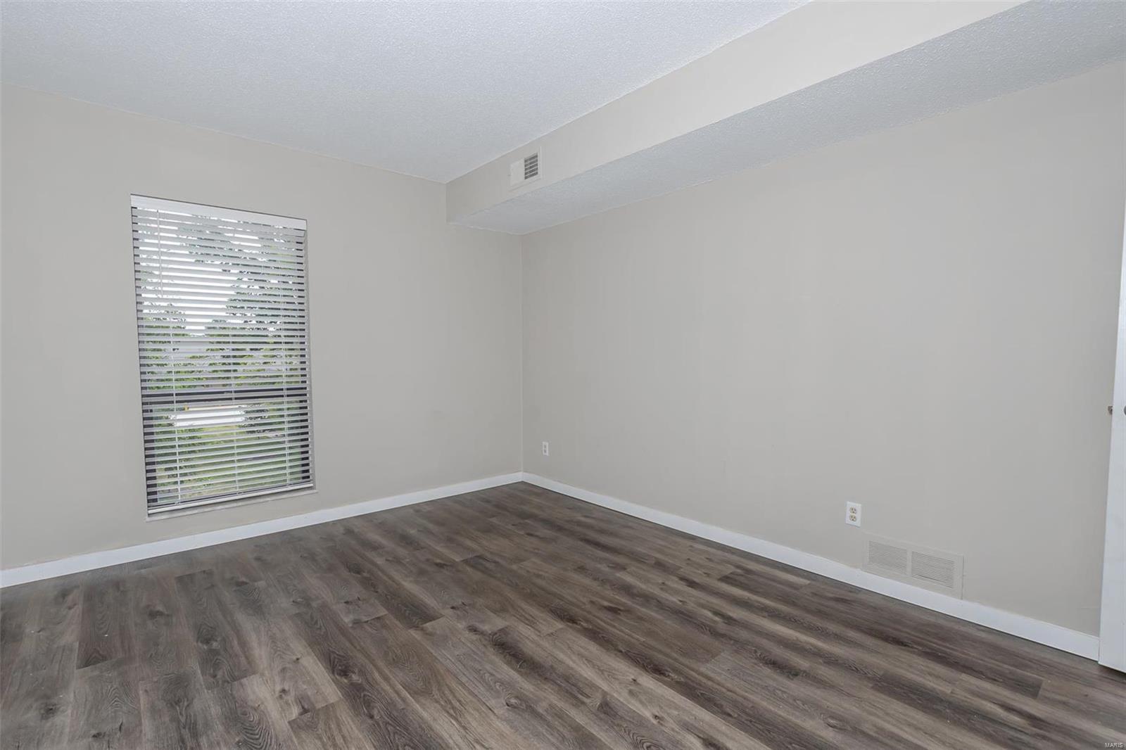 444 N Clay Avenue Unit: 3J
