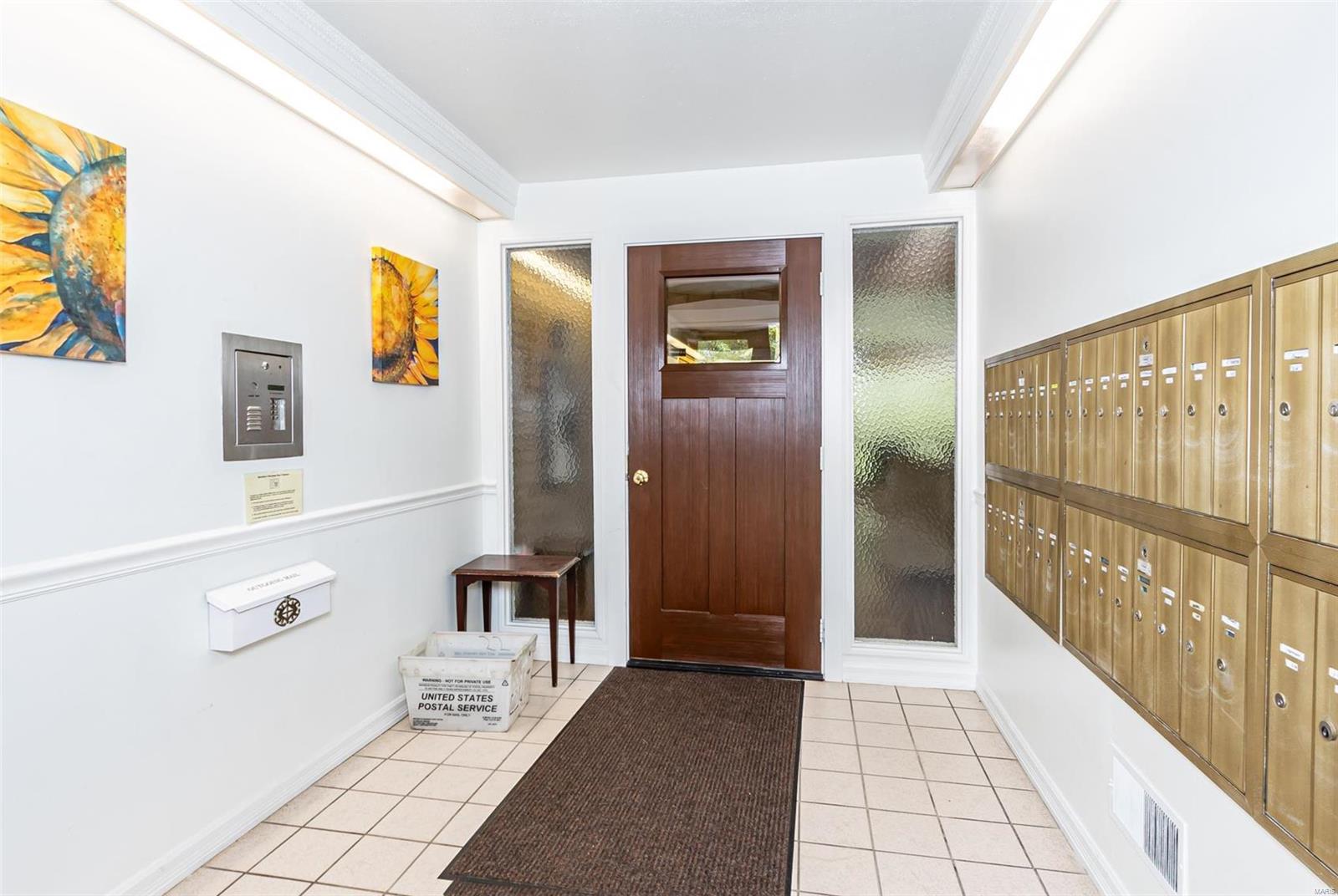 444 N Clay Avenue Unit: 3J